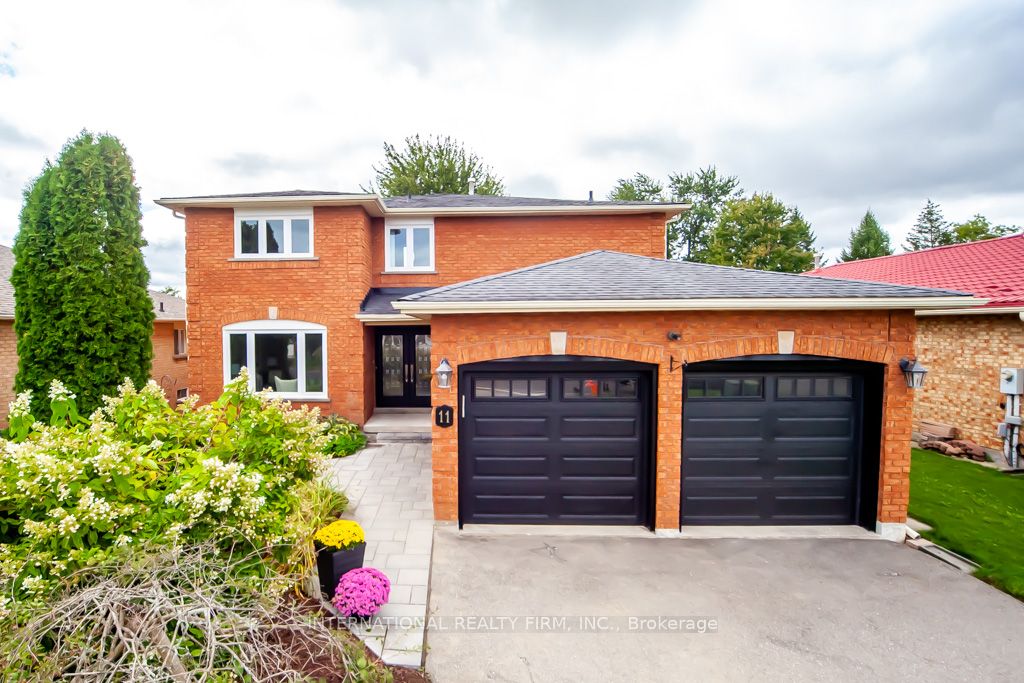 Detached house for sale at 11 Coates Cres Richmond Hill Ontario