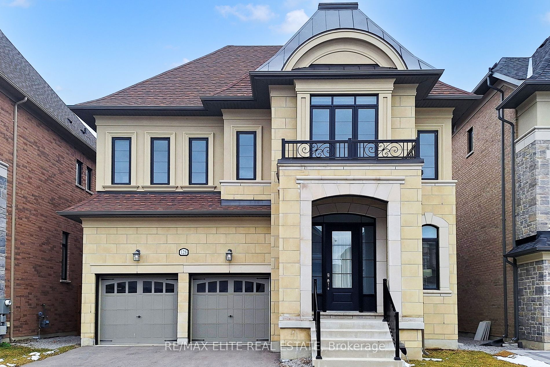 Detached house for sale at 128 Botelho Circ Aurora Ontario