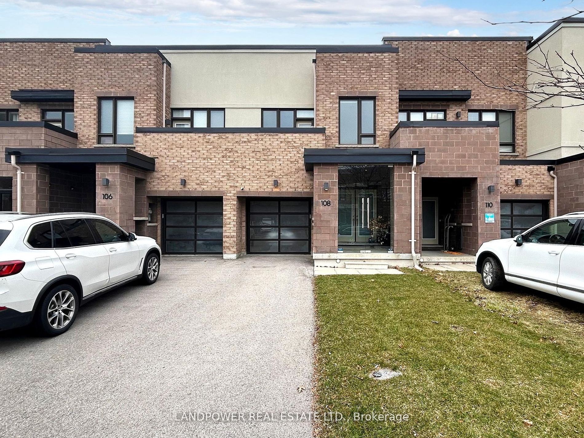 Att/Row/Twnhouse house for sale at 108 Dariole Dr Richmond Hill Ontario