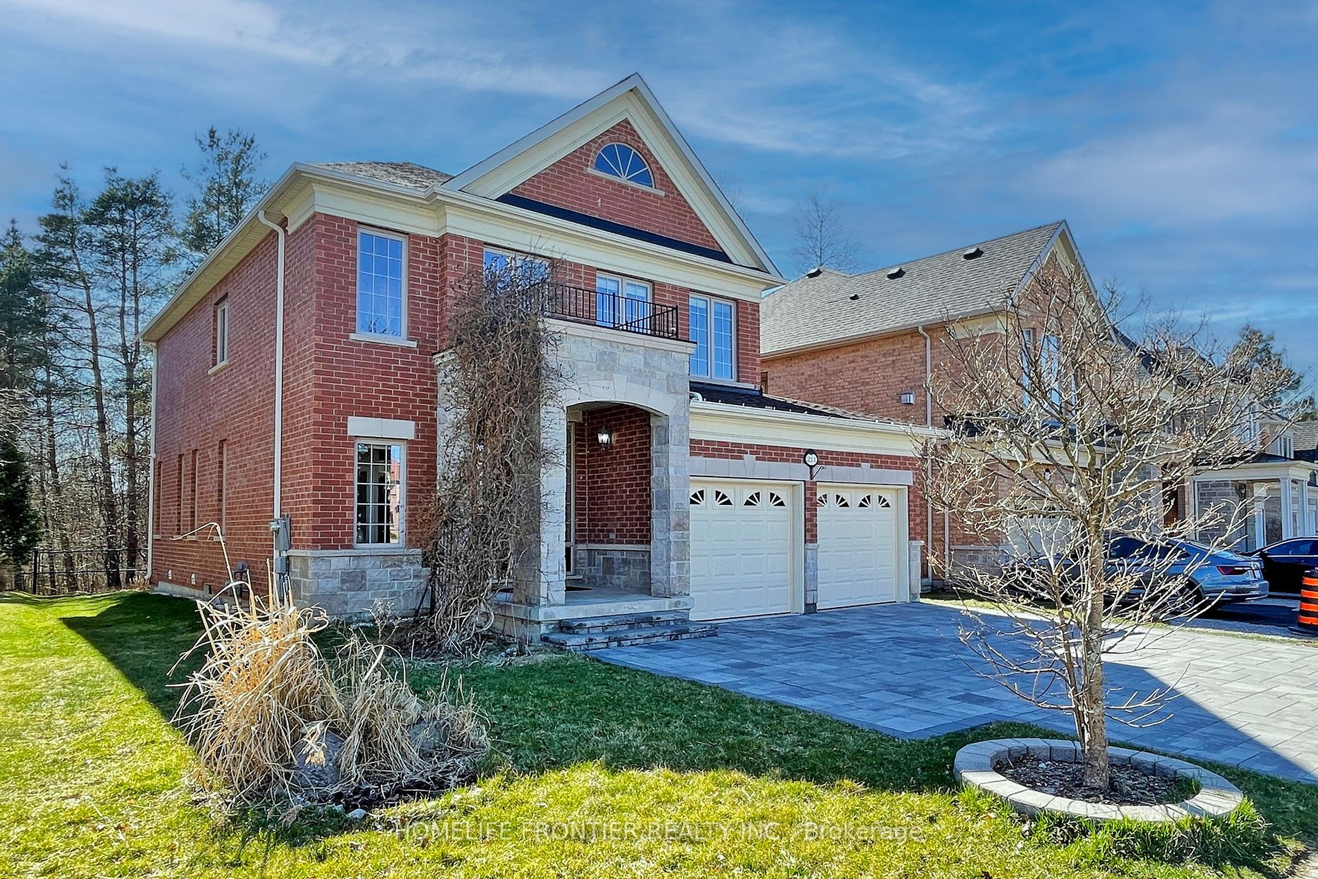 Detached house for sale at 211 Coons Rd Richmond Hill Ontario