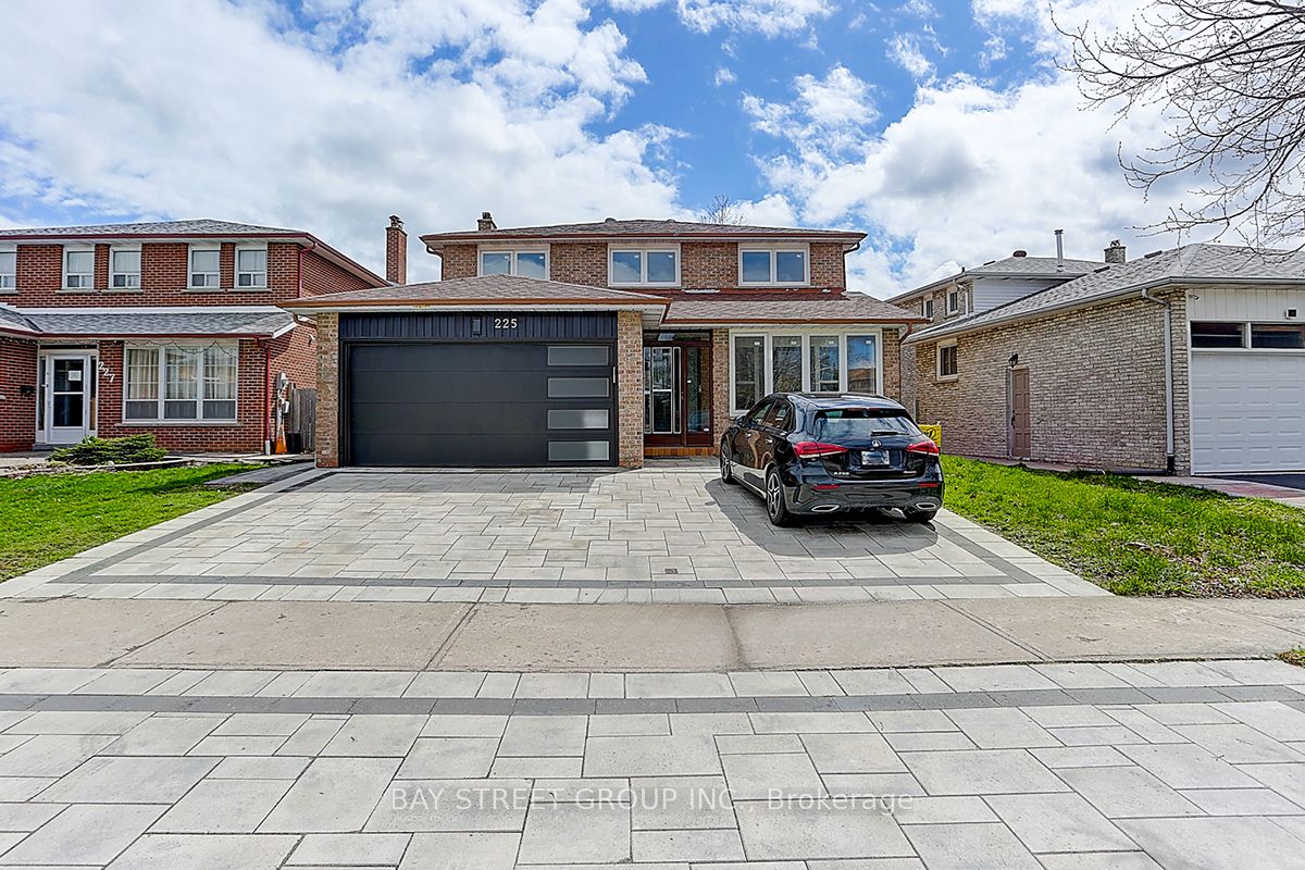 Detached house for sale at 225 Risebrough Crct Markham Ontario