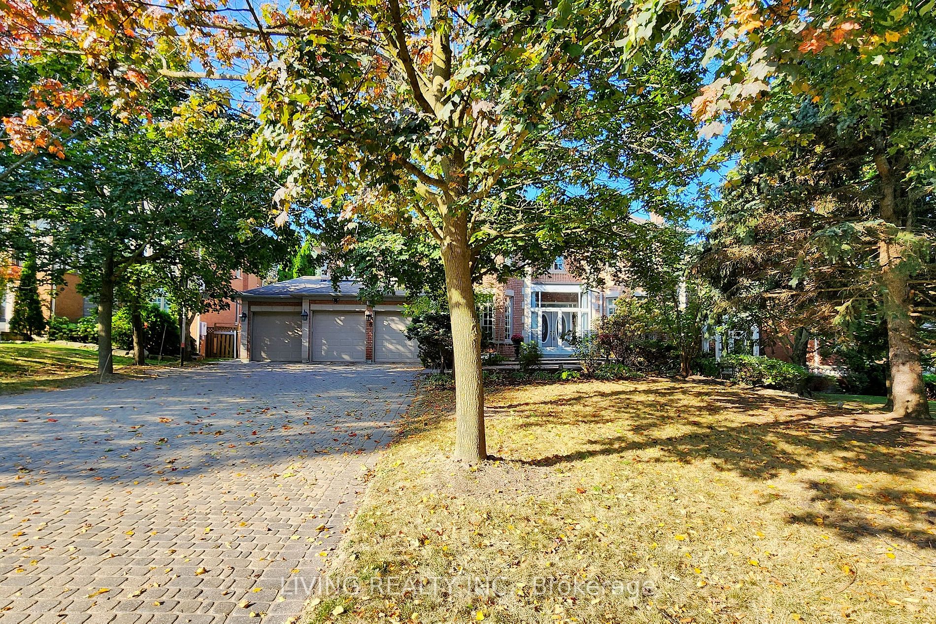 Detached house for sale at 10 Old Park Lane Richmond Hill Ontario