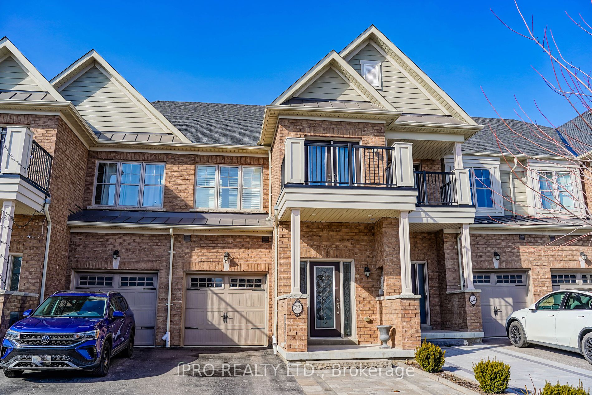 Att/Row/Twnhouse house for sale at 22 Spofford Dr Whitchurch-Stouffville Ontario