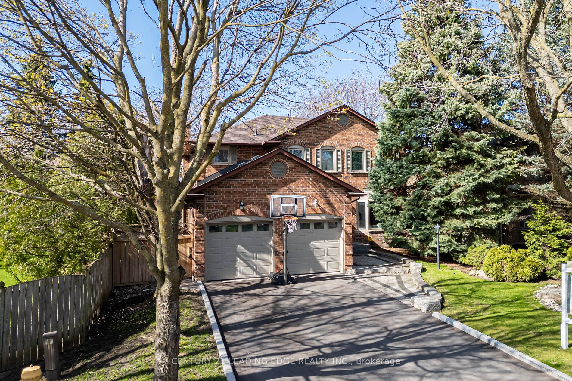 Detached house for sale at 142 Reeve Dr Markham Ontario