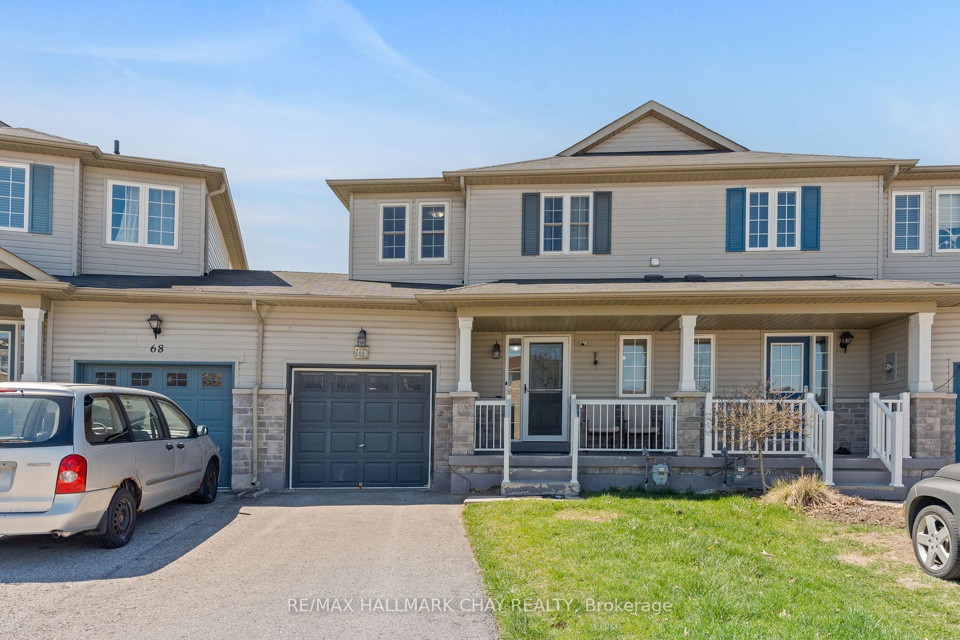 Att/Row/Twnhouse house for sale at 66 Admiral Cres Essa Ontario