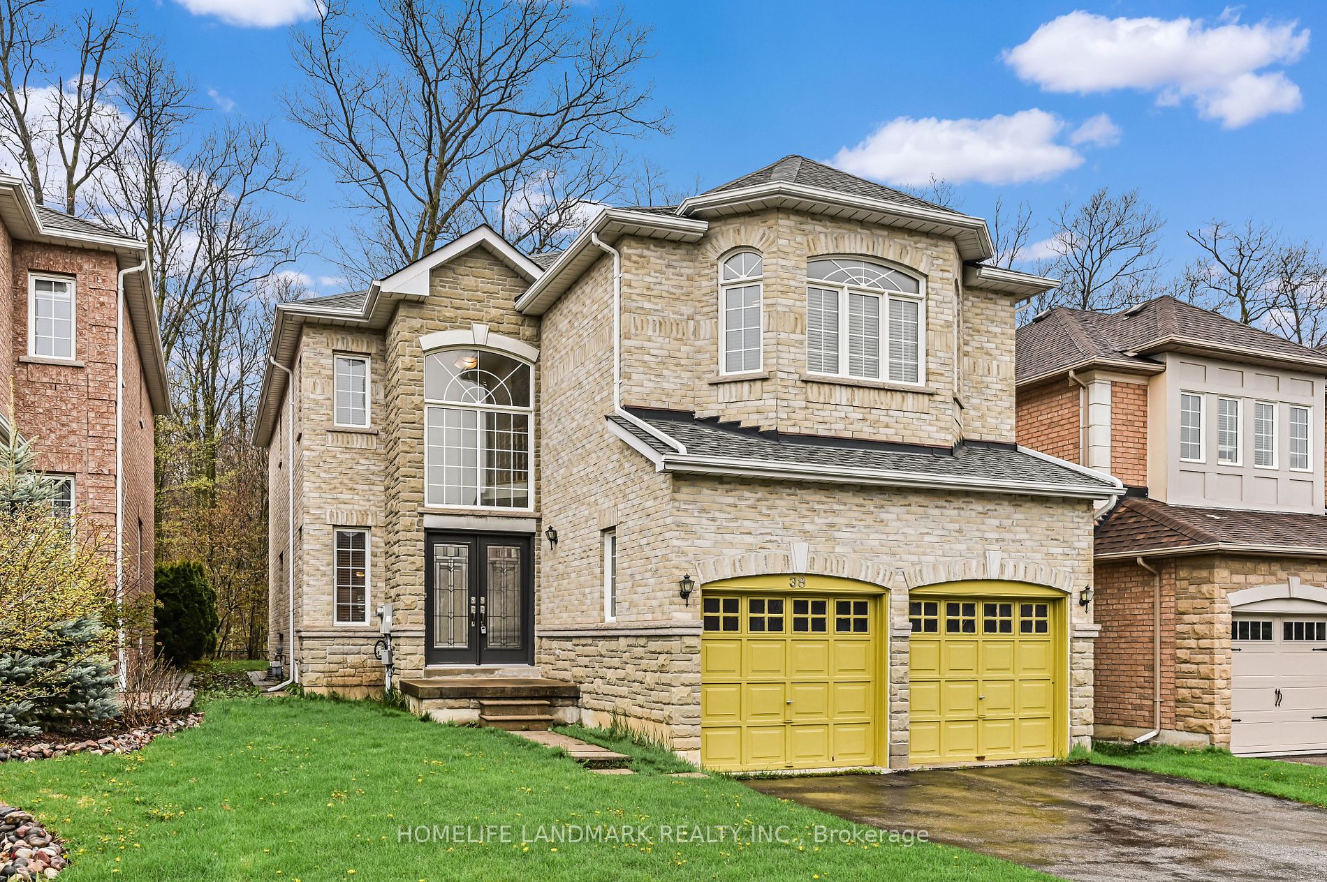 Detached house for sale at 38 Canyon Hill Ave Richmond Hill Ontario