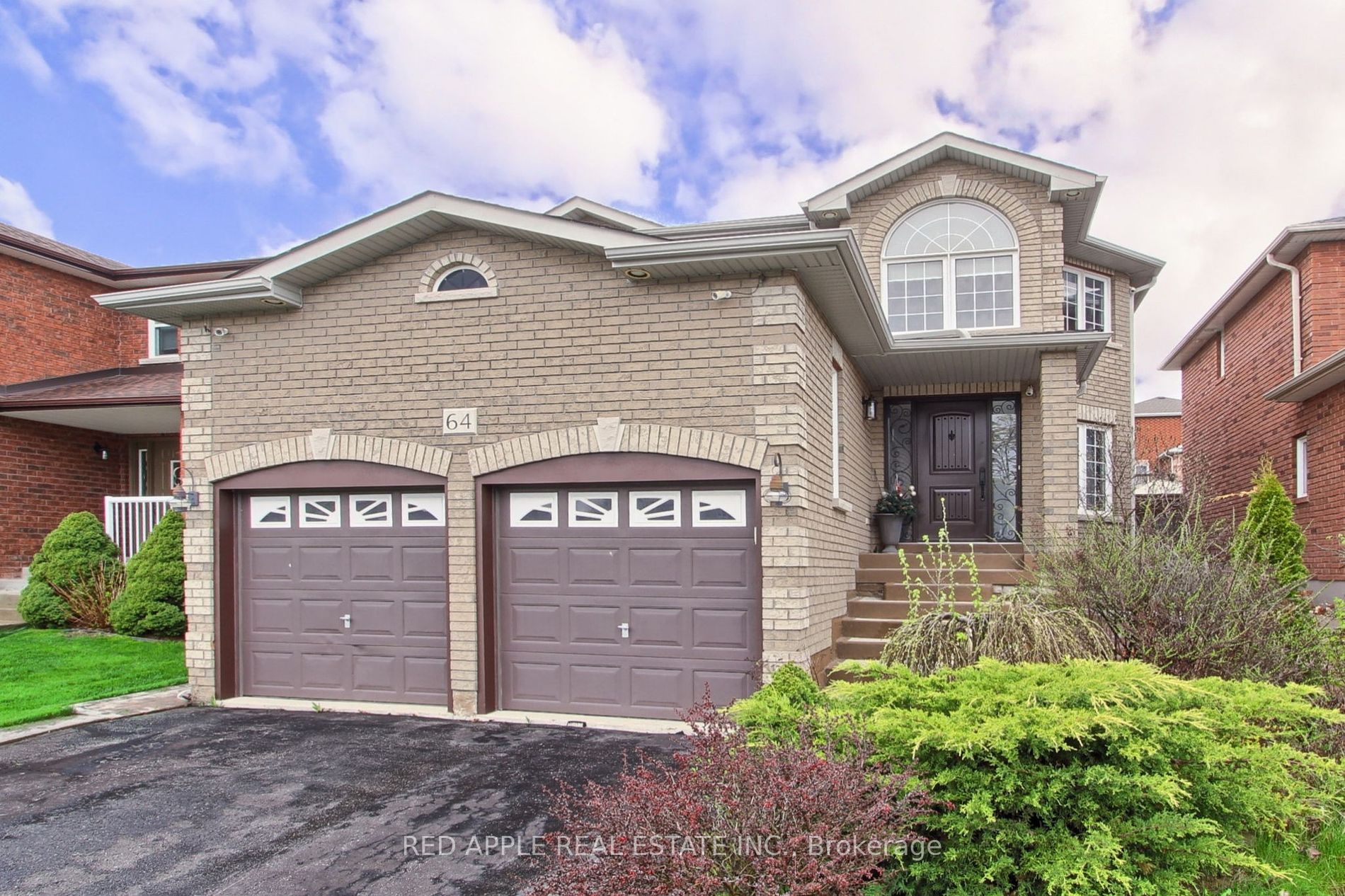 Detached house for sale at 64 Metcalfe Dr Bradford West Gwillimbury Ontario