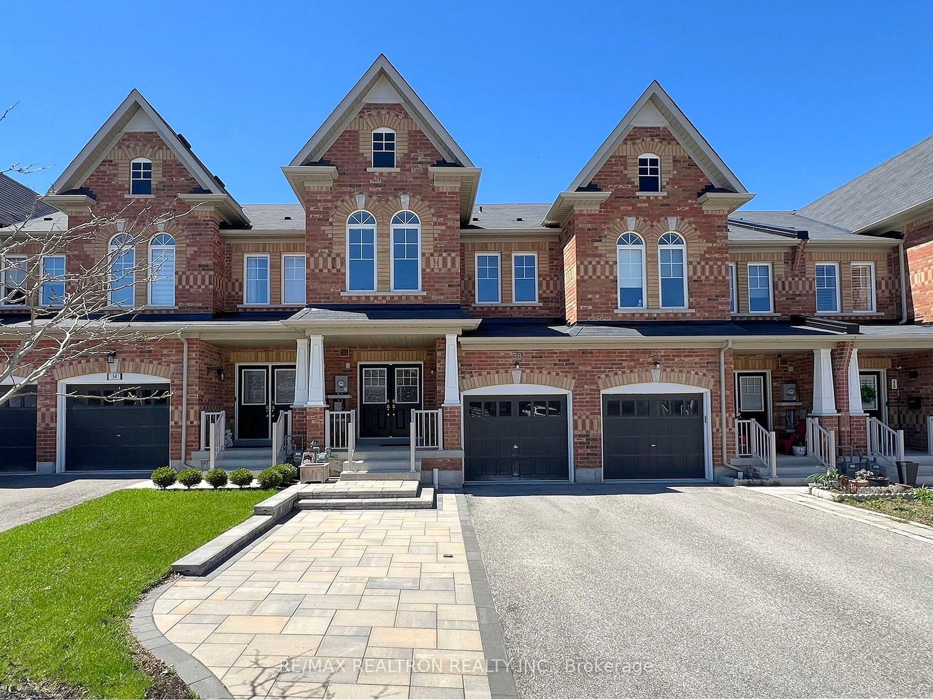 Att/Row/Twnhouse house for sale at 38 Flute St Whitchurch-Stouffville Ontario
