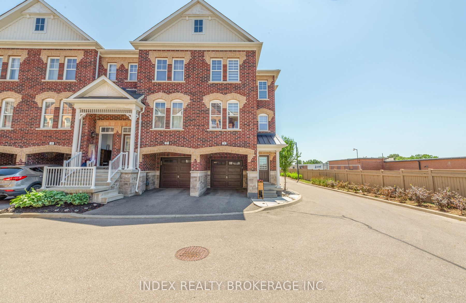 Att/Row/Twnhouse house for sale at 10 Porter Ave Vaughan Ontario
