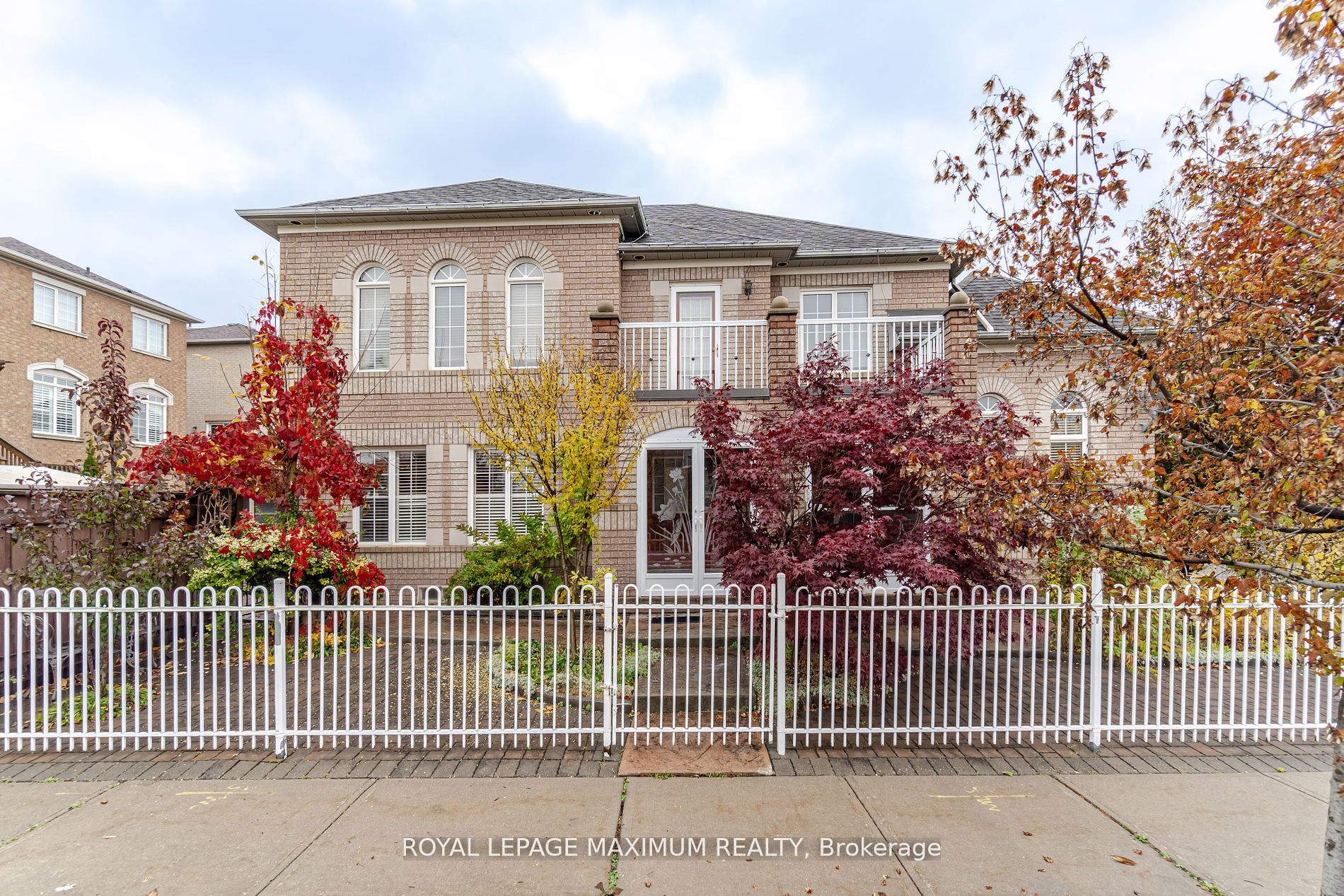 Detached house for sale at 2 Sail Cres Vaughan Ontario