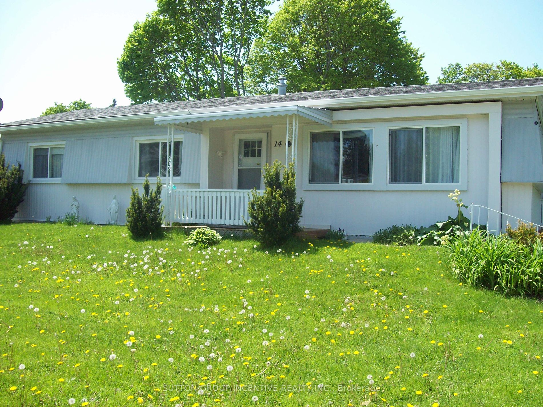 Mobile/Trailer house for sale at 14 Western Ave Innisfil Ontario