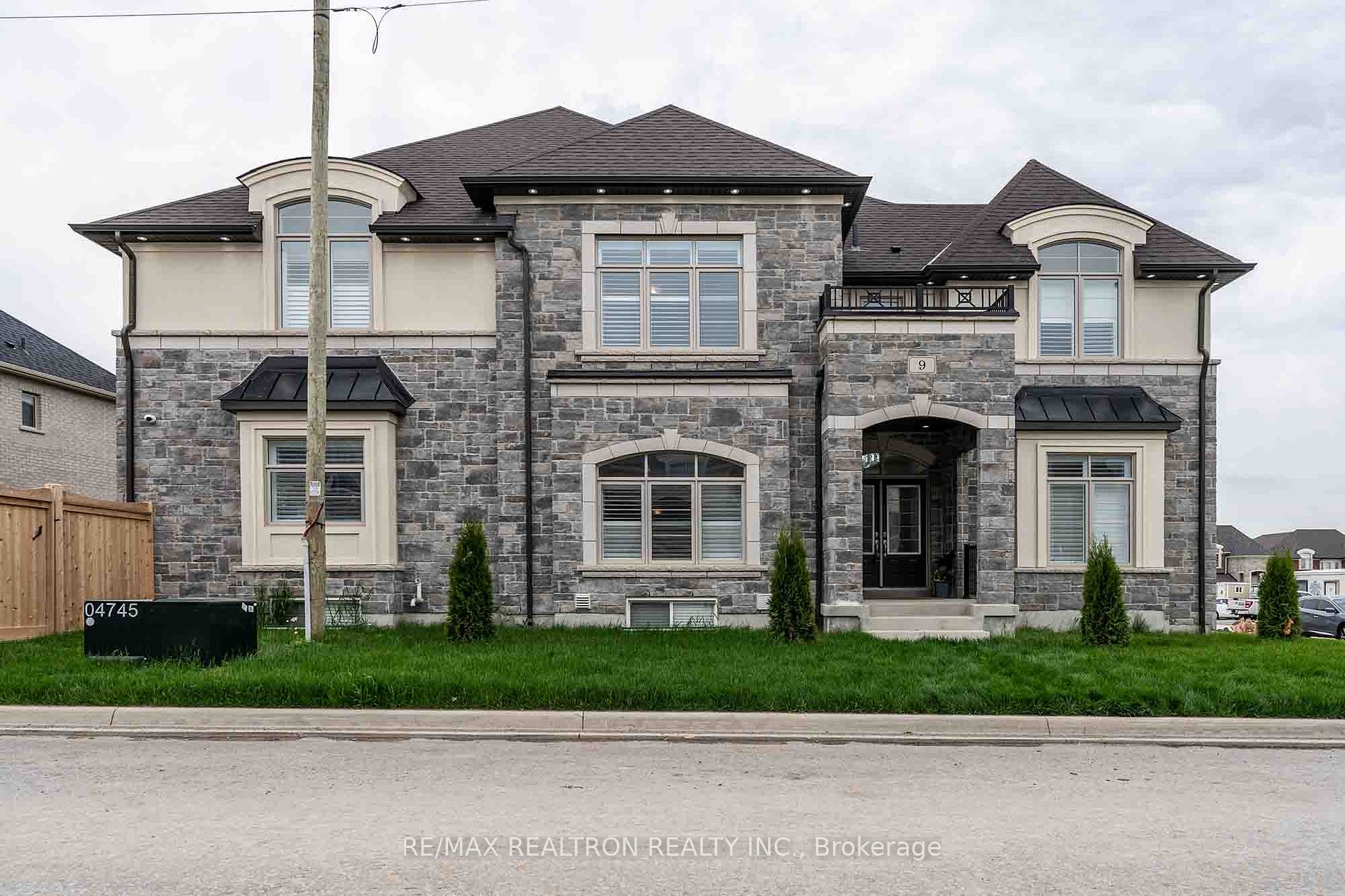 Detached house for sale at 9 Cranley Rd East Gwillimbury Ontario