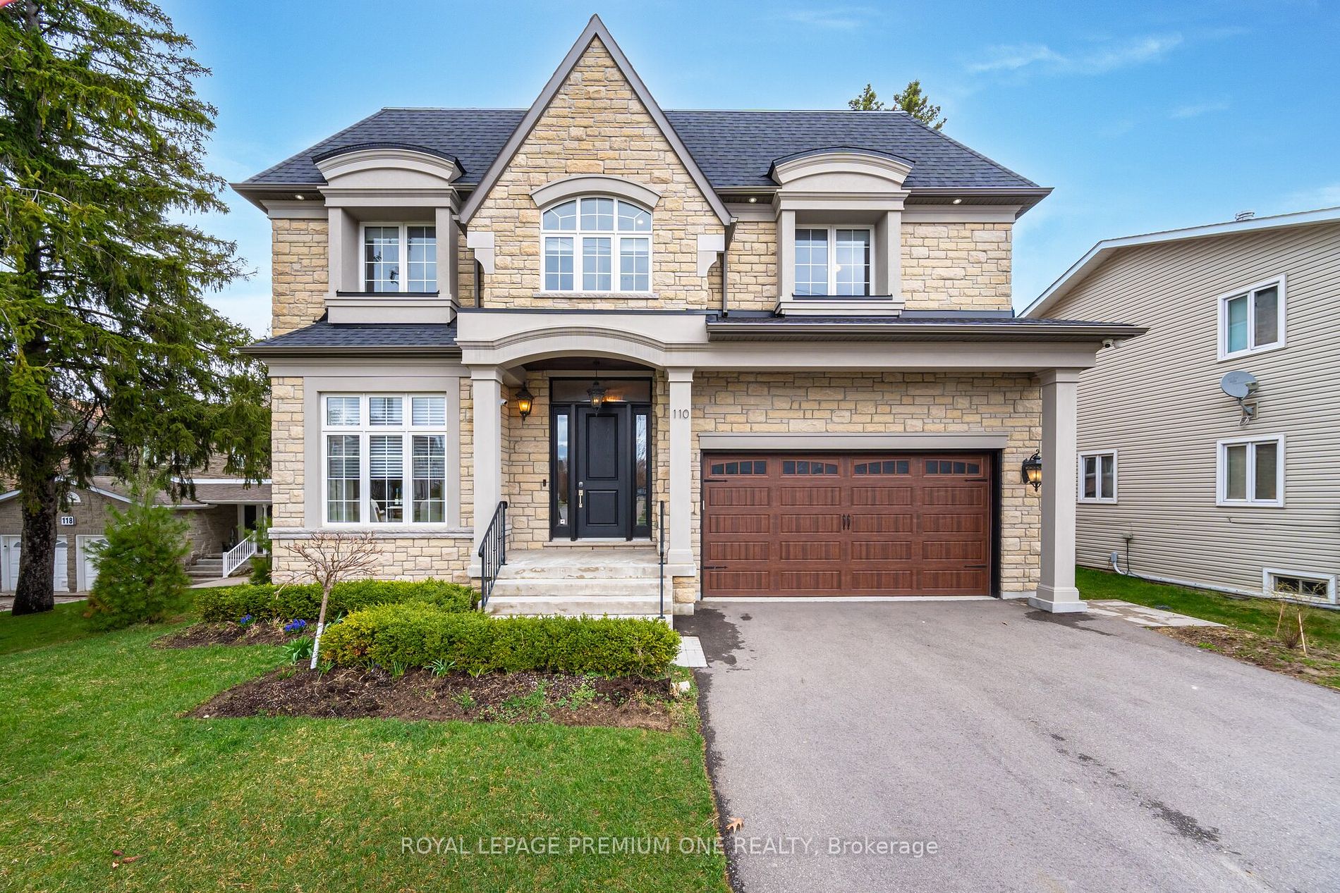 Detached house for sale at 110 Snively St Richmond Hill Ontario