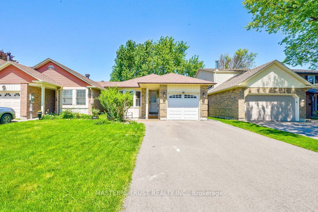Detached house for sale at 127 Batson Dr Aurora Ontario