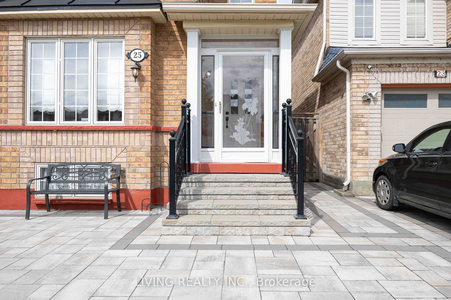 Detached house for sale at 25 William Grant Rd Markham Ontario