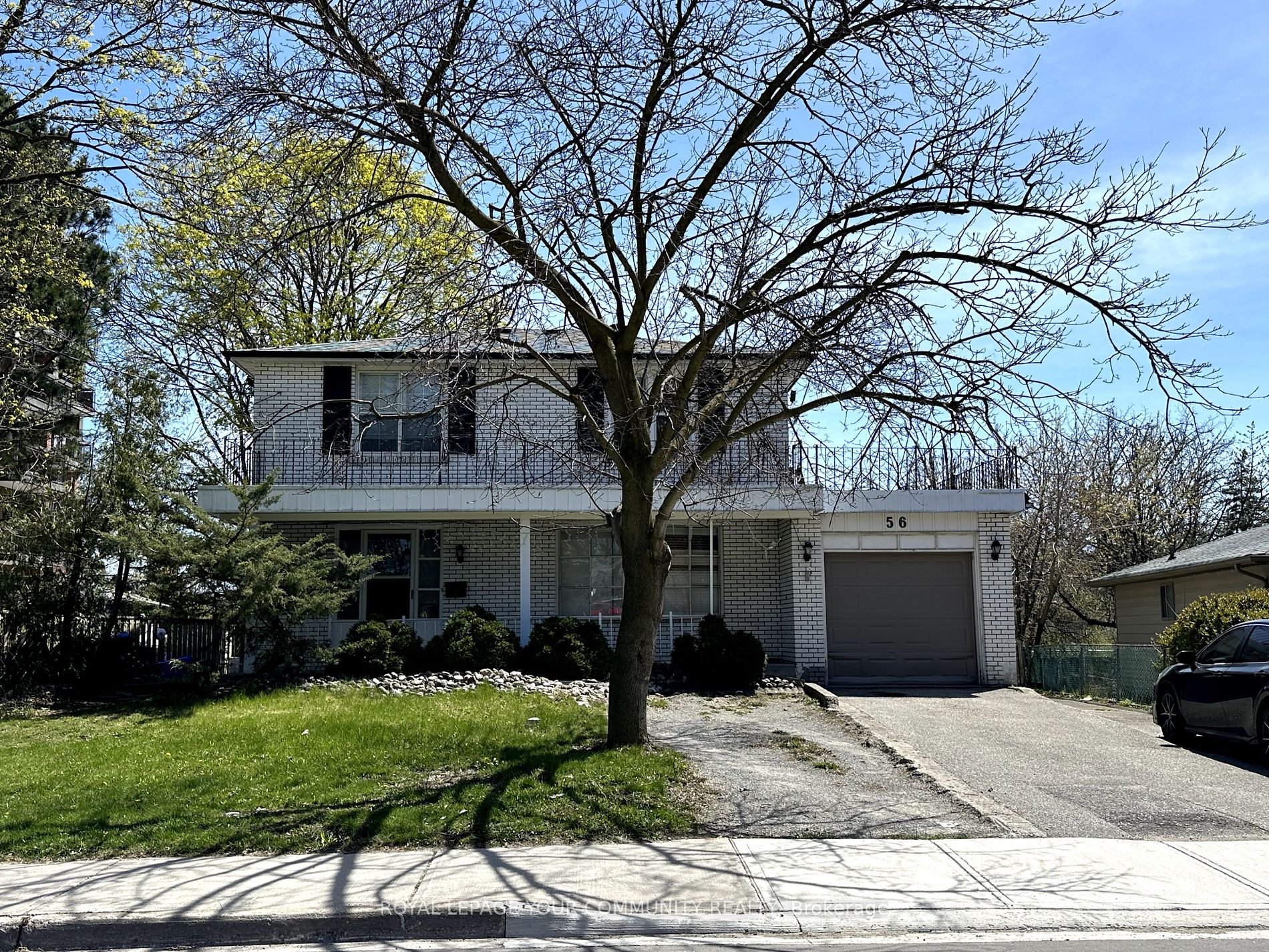 Triplex house for sale at 56 Dunlop St Richmond Hill Ontario