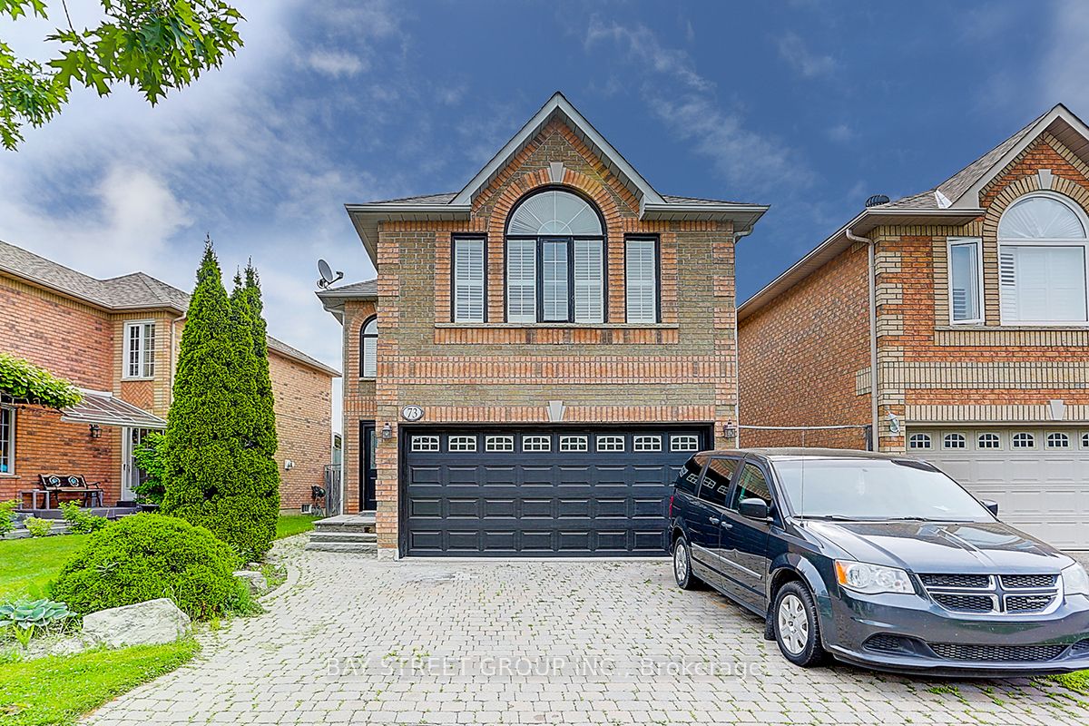 Detached house for sale at 73 Sunridge St Richmond Hill Ontario