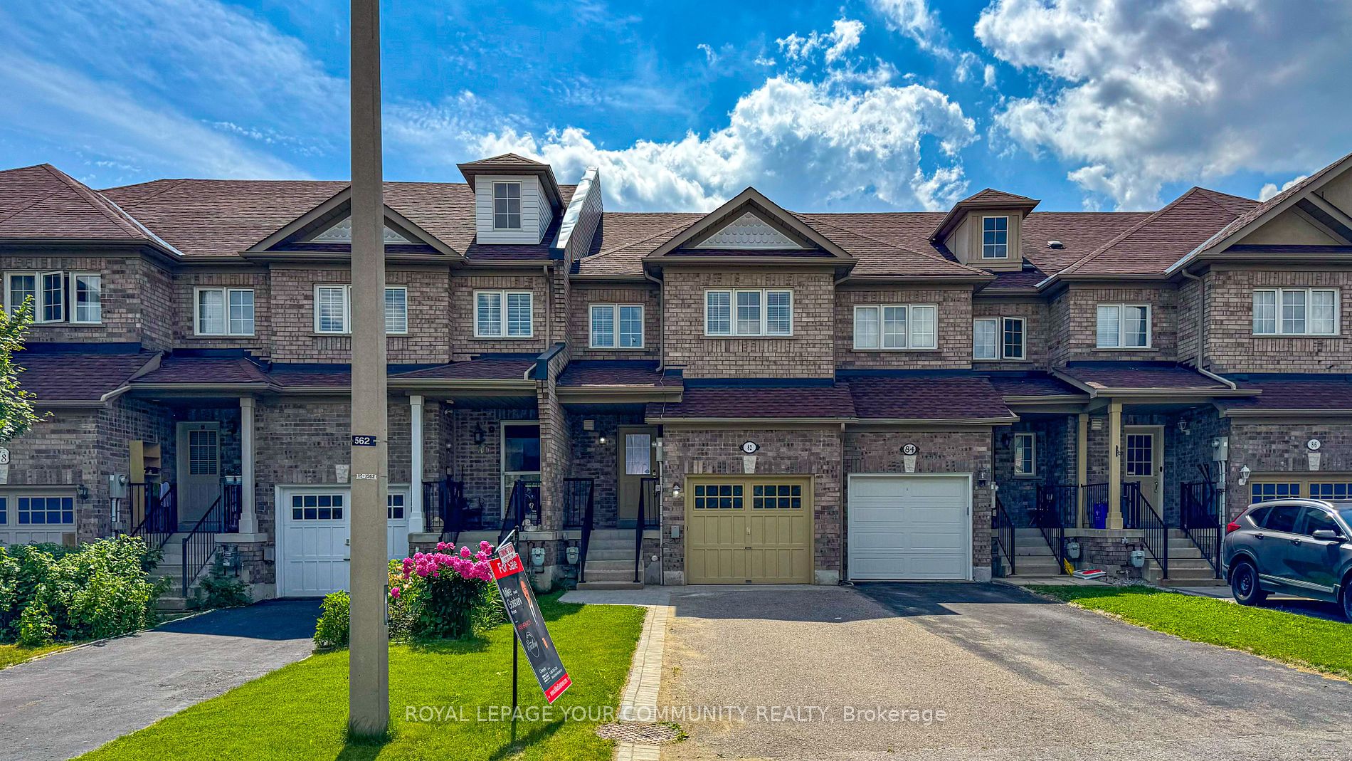 Att/Row/Twnhouse house for sale at 82 Goode St Richmond Hill Ontario