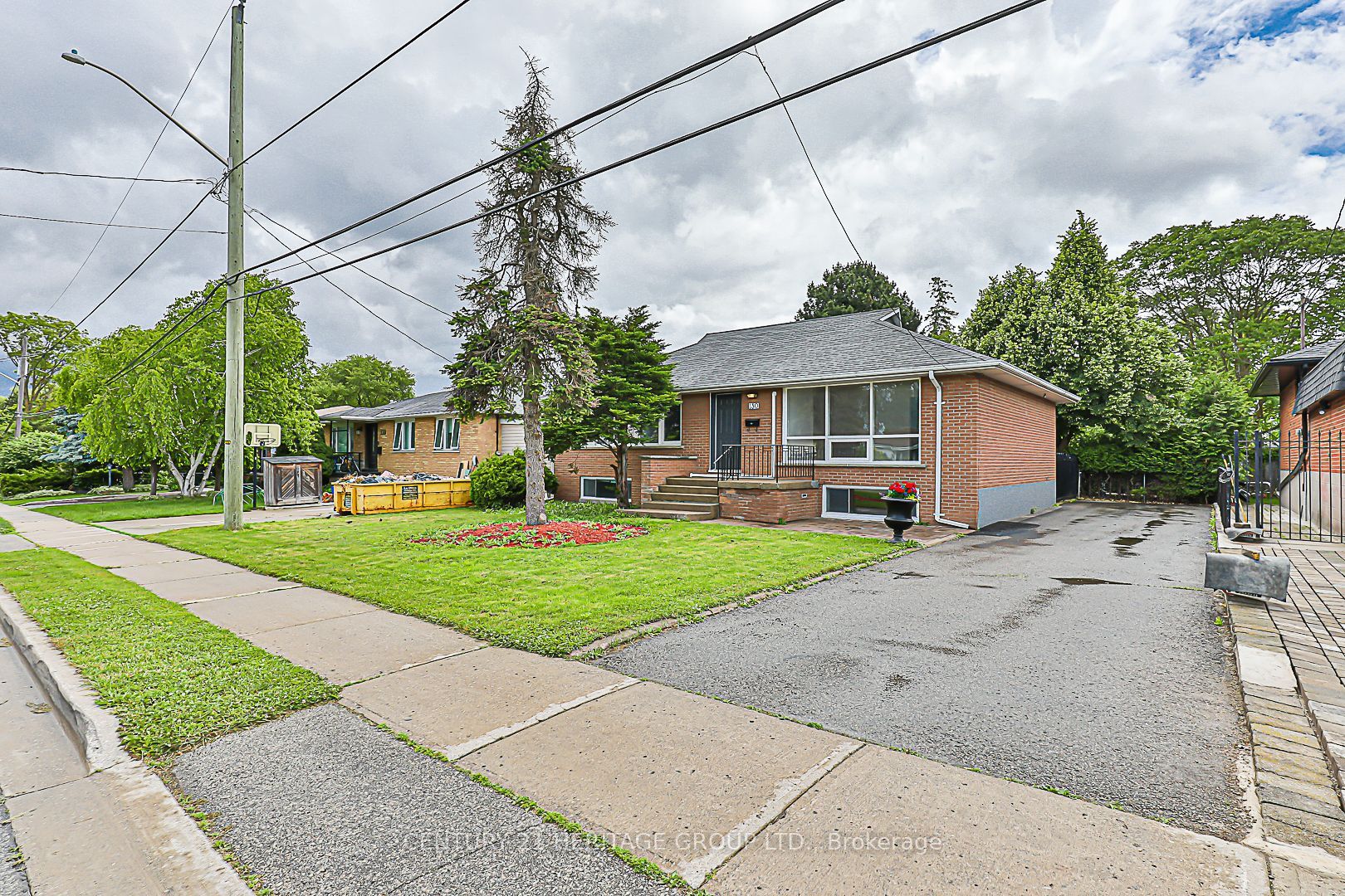 Detached house for sale at 130 Palmer Ave Richmond Hill Ontario