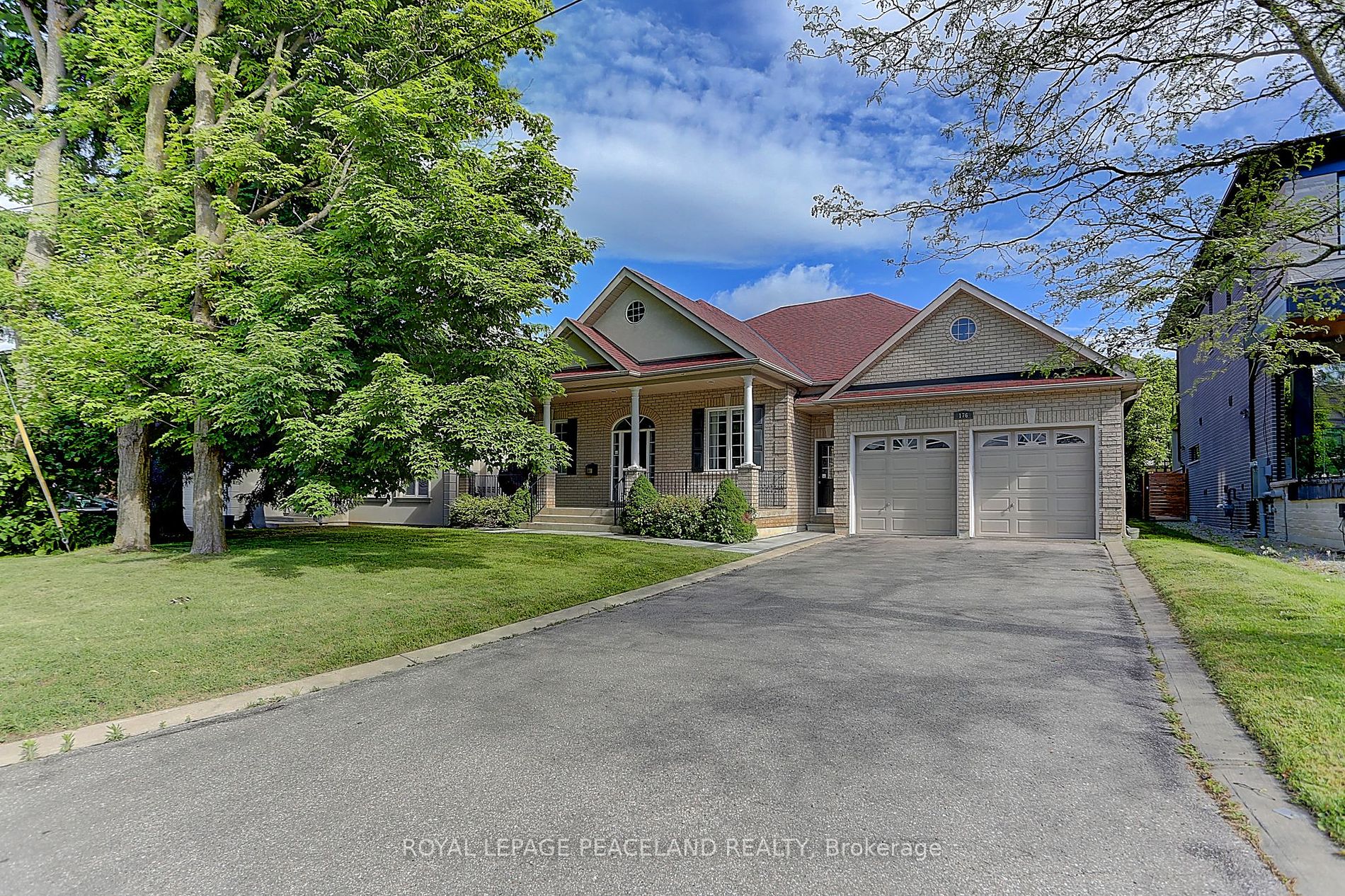 Detached house for sale at 176 Oxford St Richmond Hill Ontario