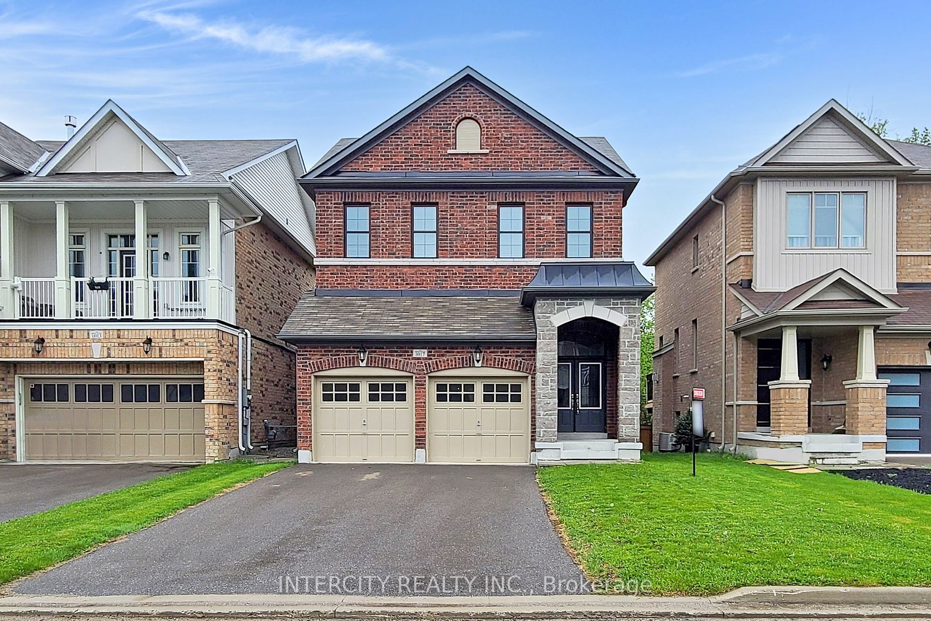 Detached house for sale at 1017 Abram Crt Innisfil Ontario