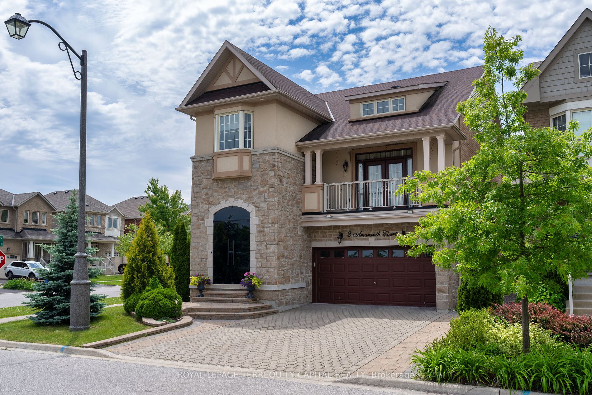 Detached house for sale at 2 Amaranth Crt Richmond Hill Ontario