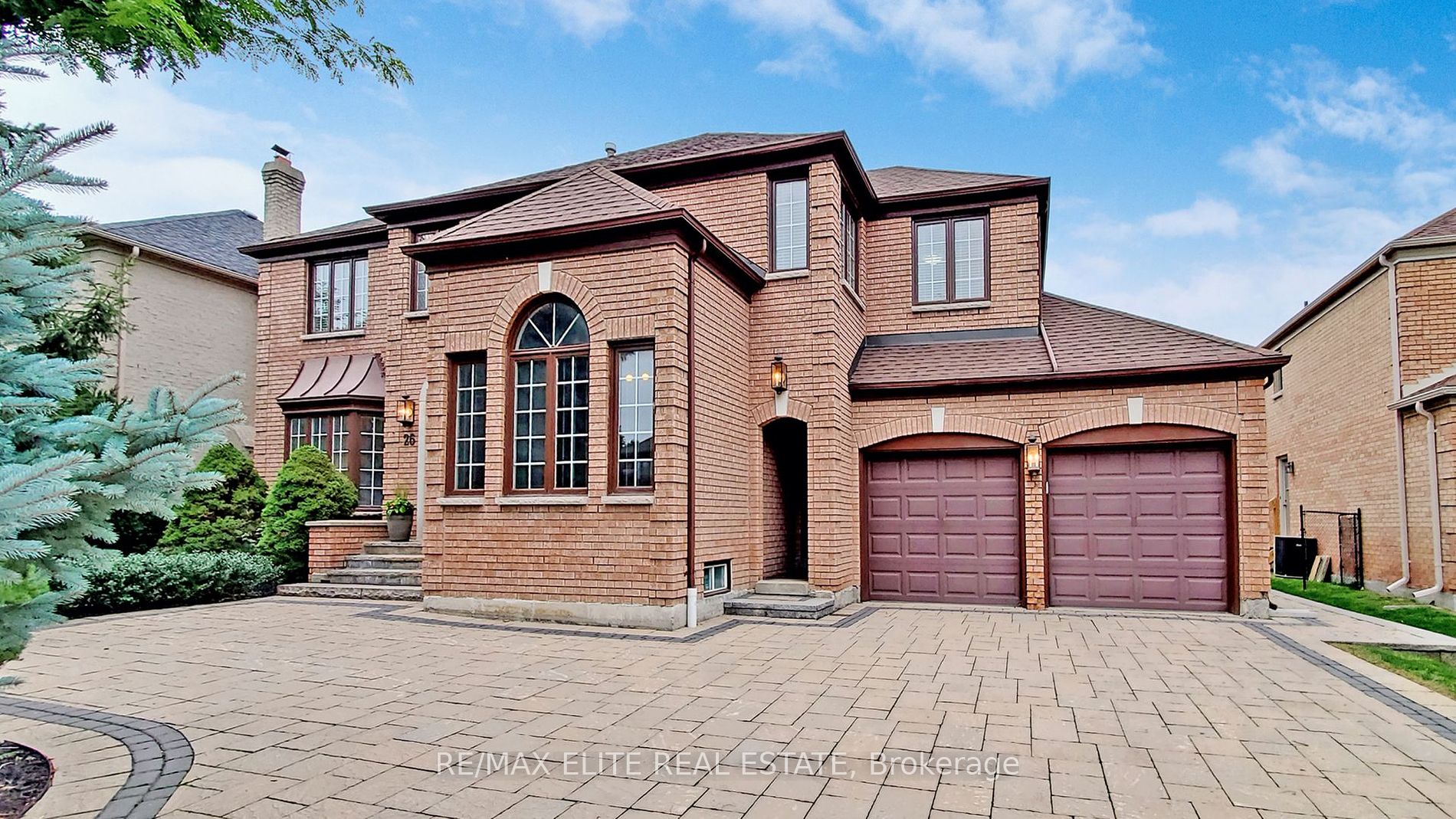 Detached house for sale at 26 Hillholm Blvd Richmond Hill Ontario