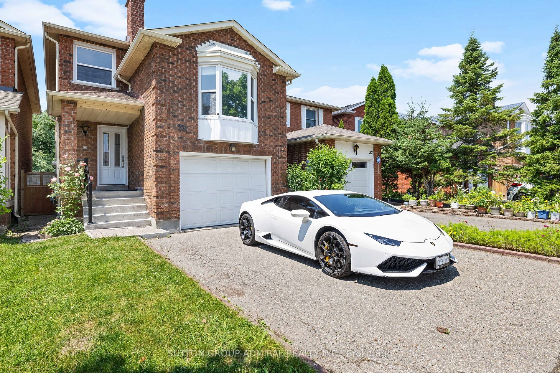 Detached house for sale at 28 White Blvd Vaughan Ontario