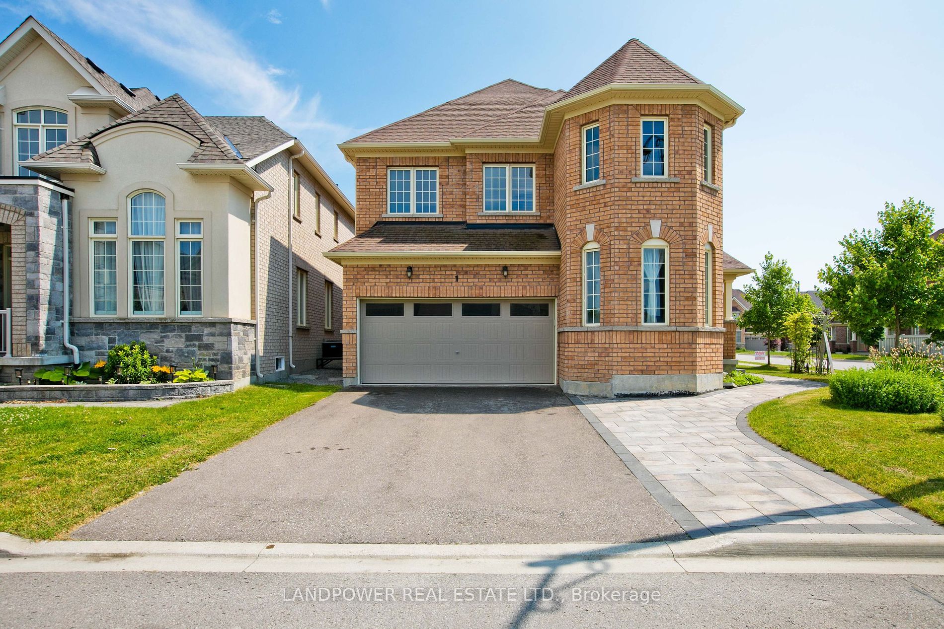 Detached house for sale at 1 Mondial Cres East Gwillimbury Ontario