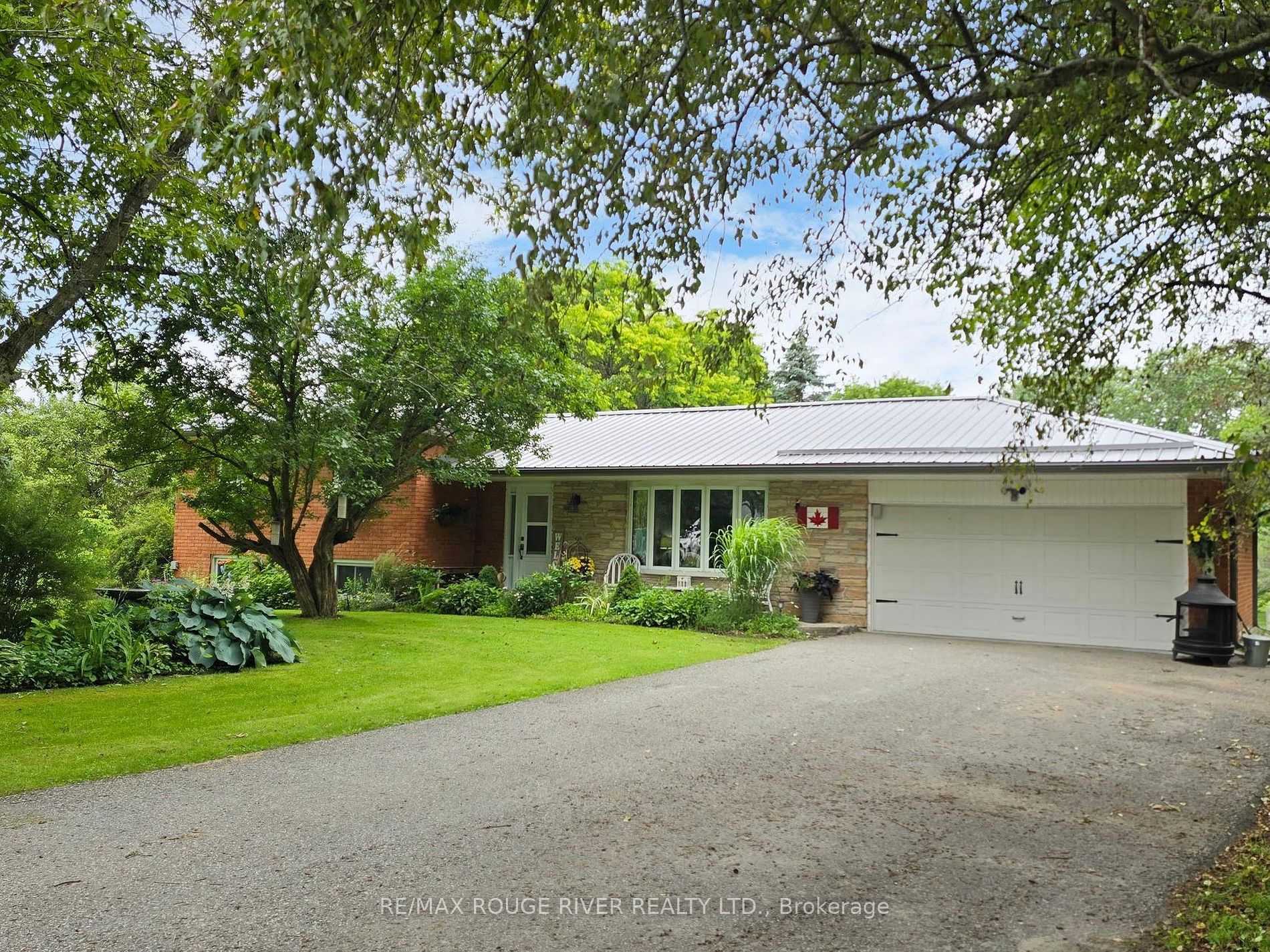 Detached house for sale at 8 Harrison Dr Uxbridge Ontario