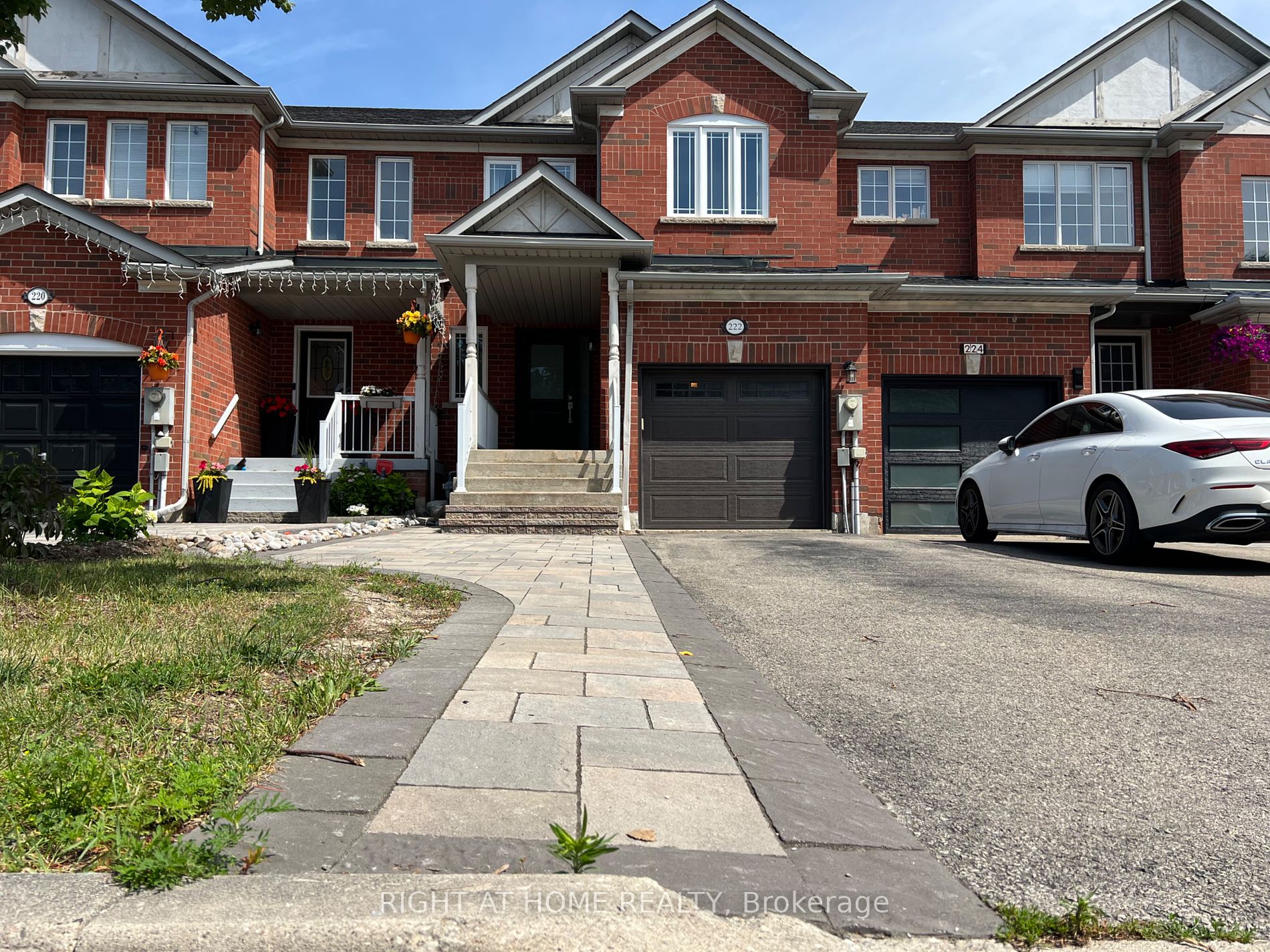 Att/Row/Twnhouse house for sale at 222 Deepsprings Cres Vaughan Ontario