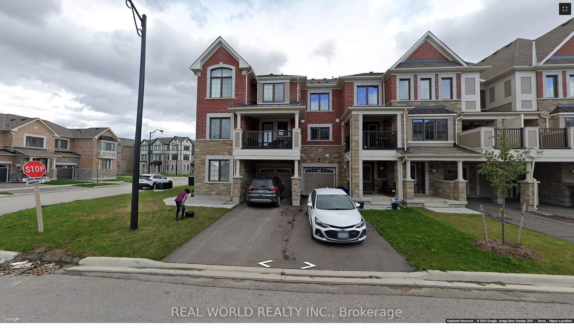 Att/Row/Twnhouse house for sale at 7 Mcgrath Ave Richmond Hill Ontario