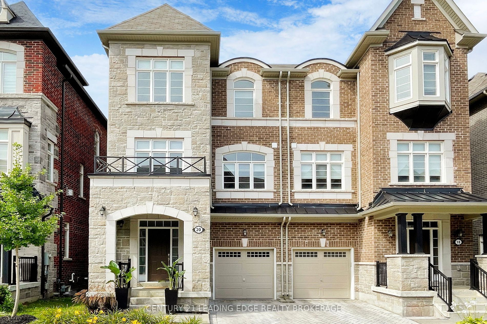 Semi-Detached house for sale at 20 Globemaster Lane Richmond Hill Ontario