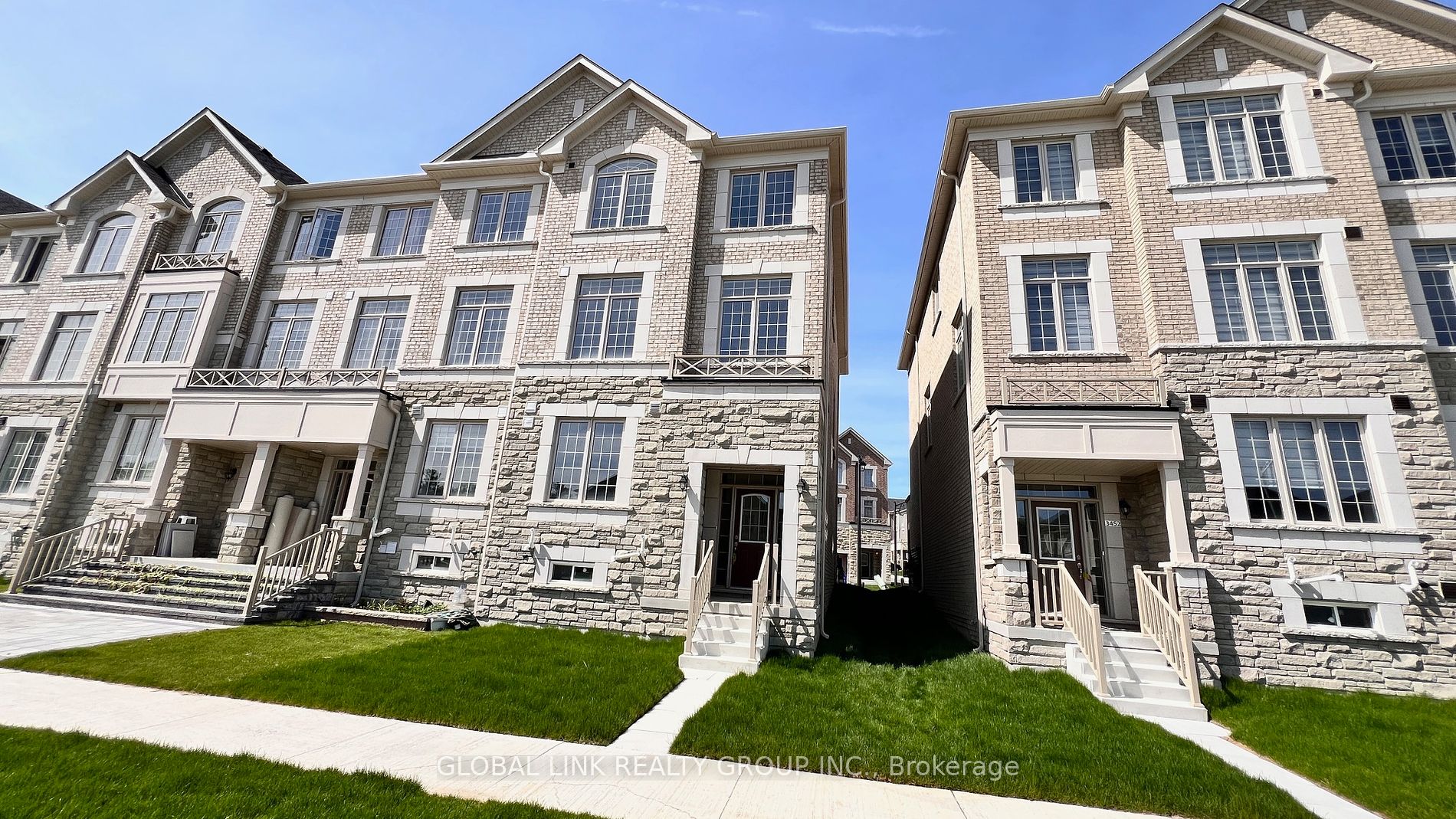 Att/Row/Twnhouse house for sale at 3450 Denison St Markham Ontario