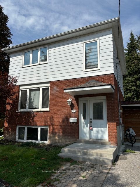 Detached house for sale at 589 Watson Ave Newmarket Ontario