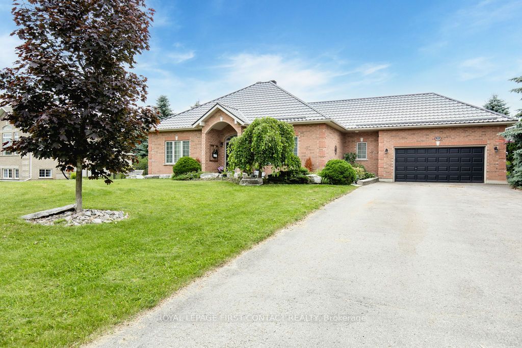 Detached house for sale at 31 Vanderpost Cres Essa Ontario