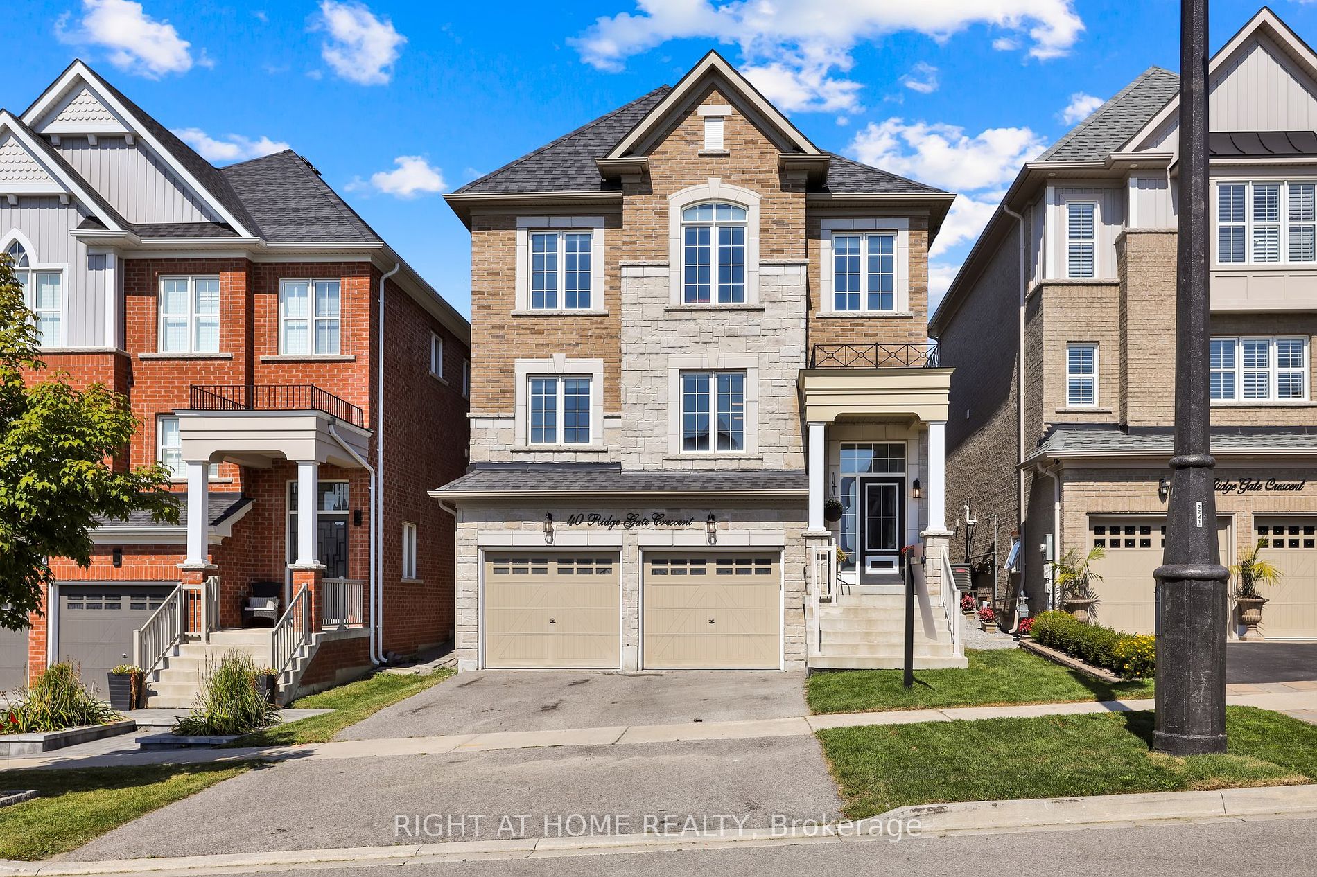 Detached house for sale at 40 Ridge Gate Cres East Gwillimbury Ontario