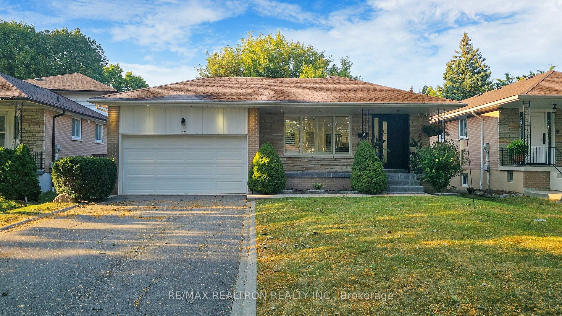 Detached house for sale at 373 Becker Rd Richmond Hill Ontario