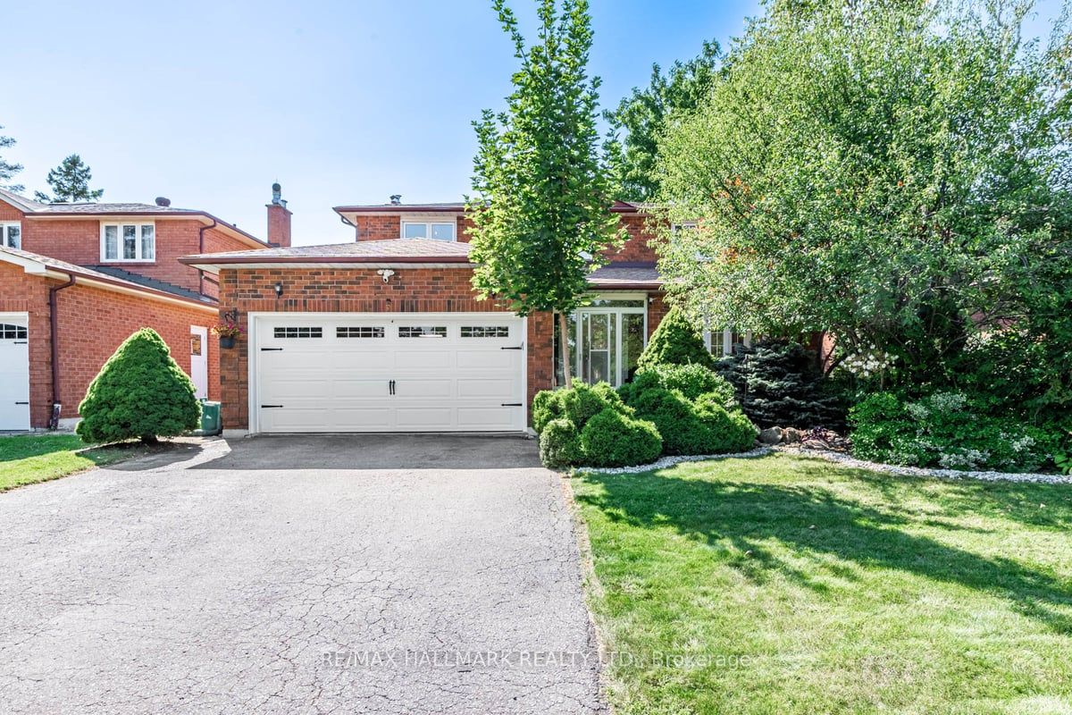 Detached house for sale at 9 Addison St Richmond Hill Ontario