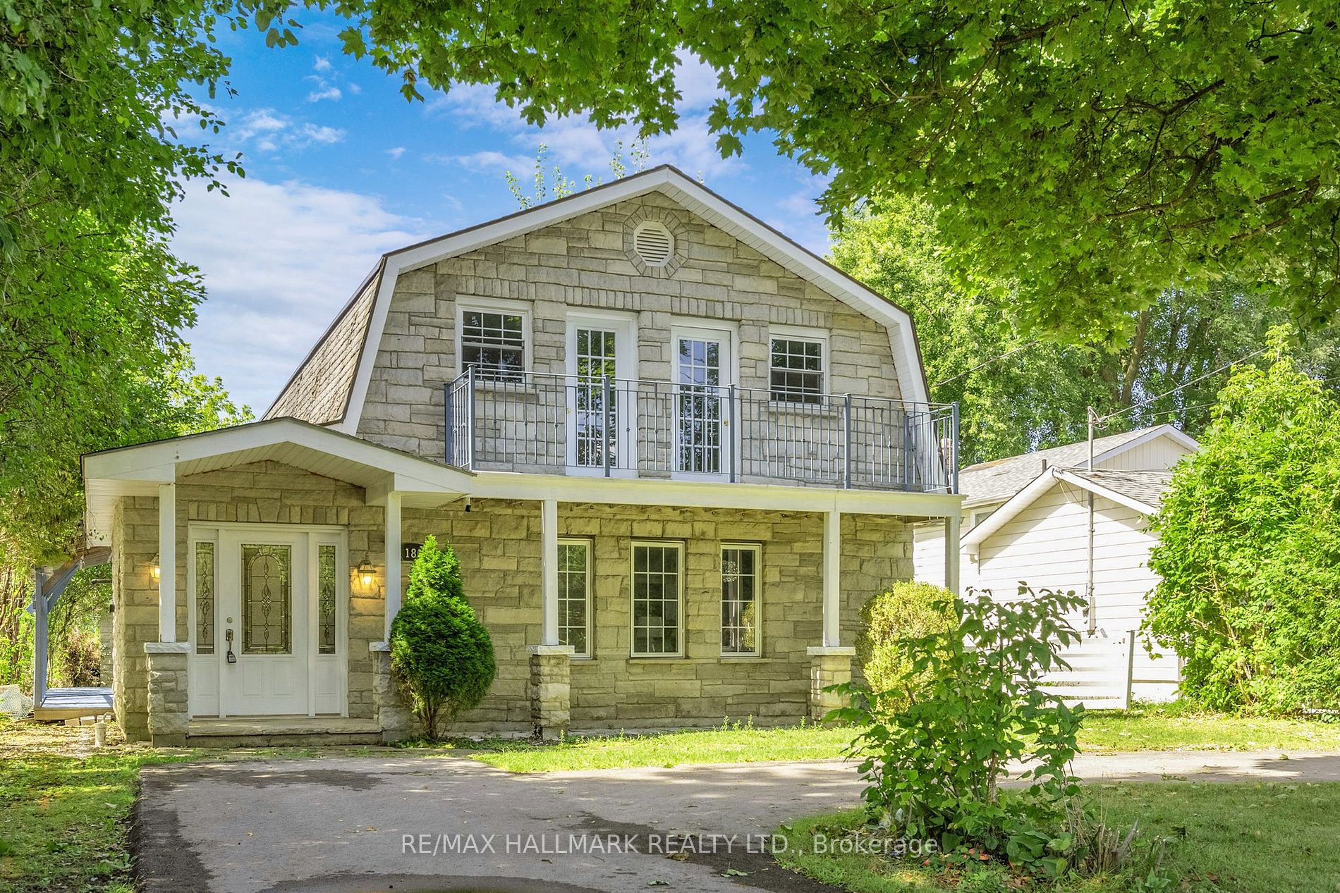 Detached house for sale at 180 Olde Bayview Ave Richmond Hill Ontario