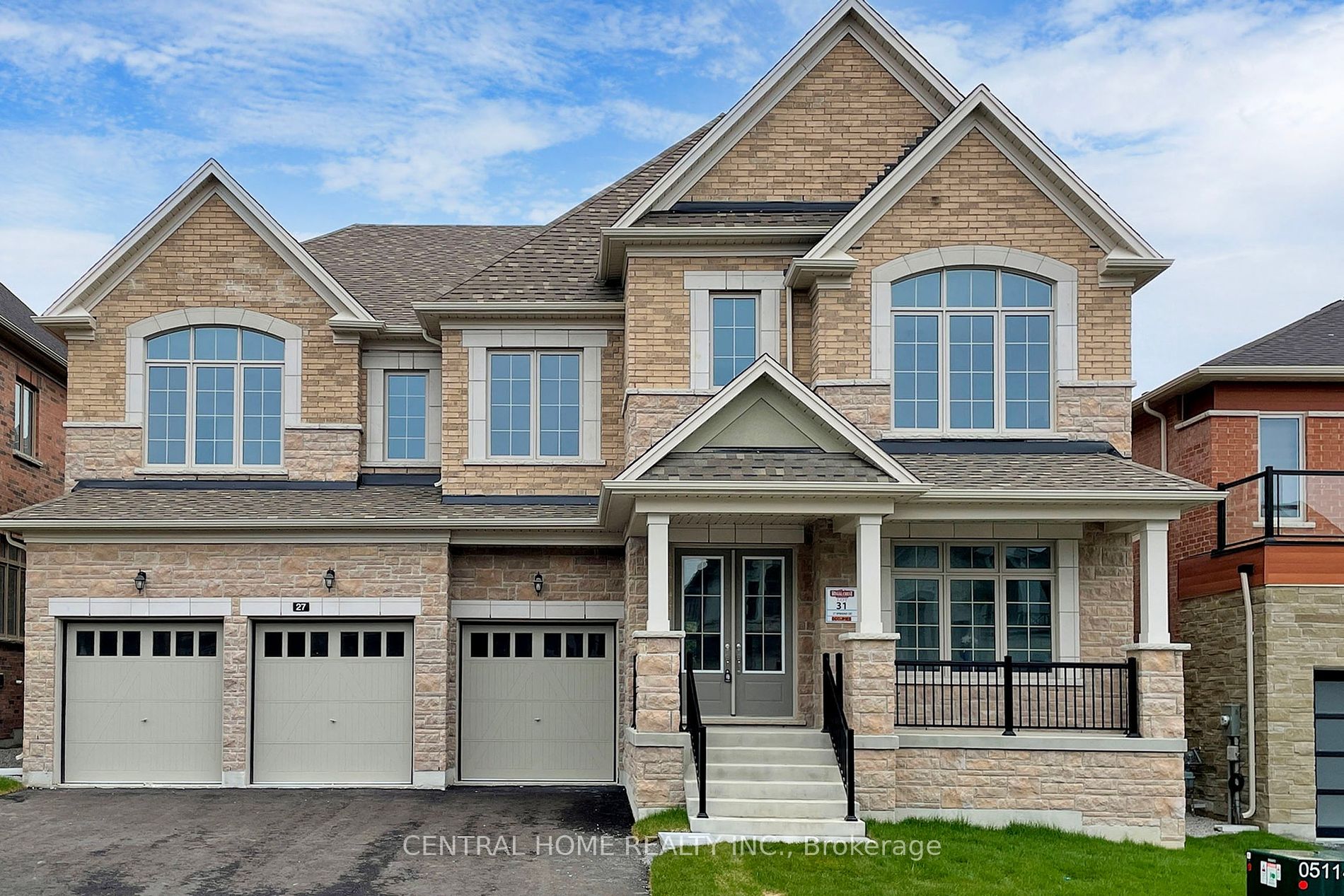 Detached house for sale at 27 Upbound Crt East Gwillimbury Ontario