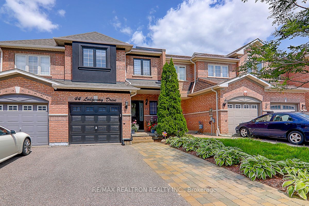 Att/Row/Twnhouse house for sale at 44 Lodgeway Dr Vaughan Ontario