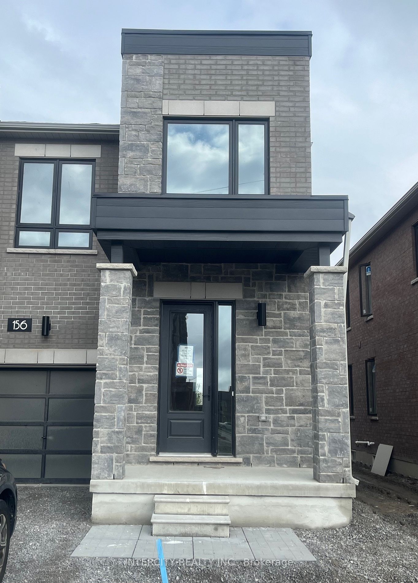 Att/Row/Twnhouse house for sale at 156 Mumbai Dr Markham Ontario