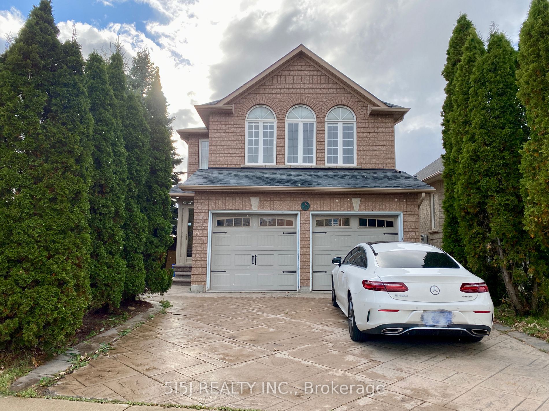 Detached house for sale at 2 Red Cardinal Tr Richmond Hill Ontario