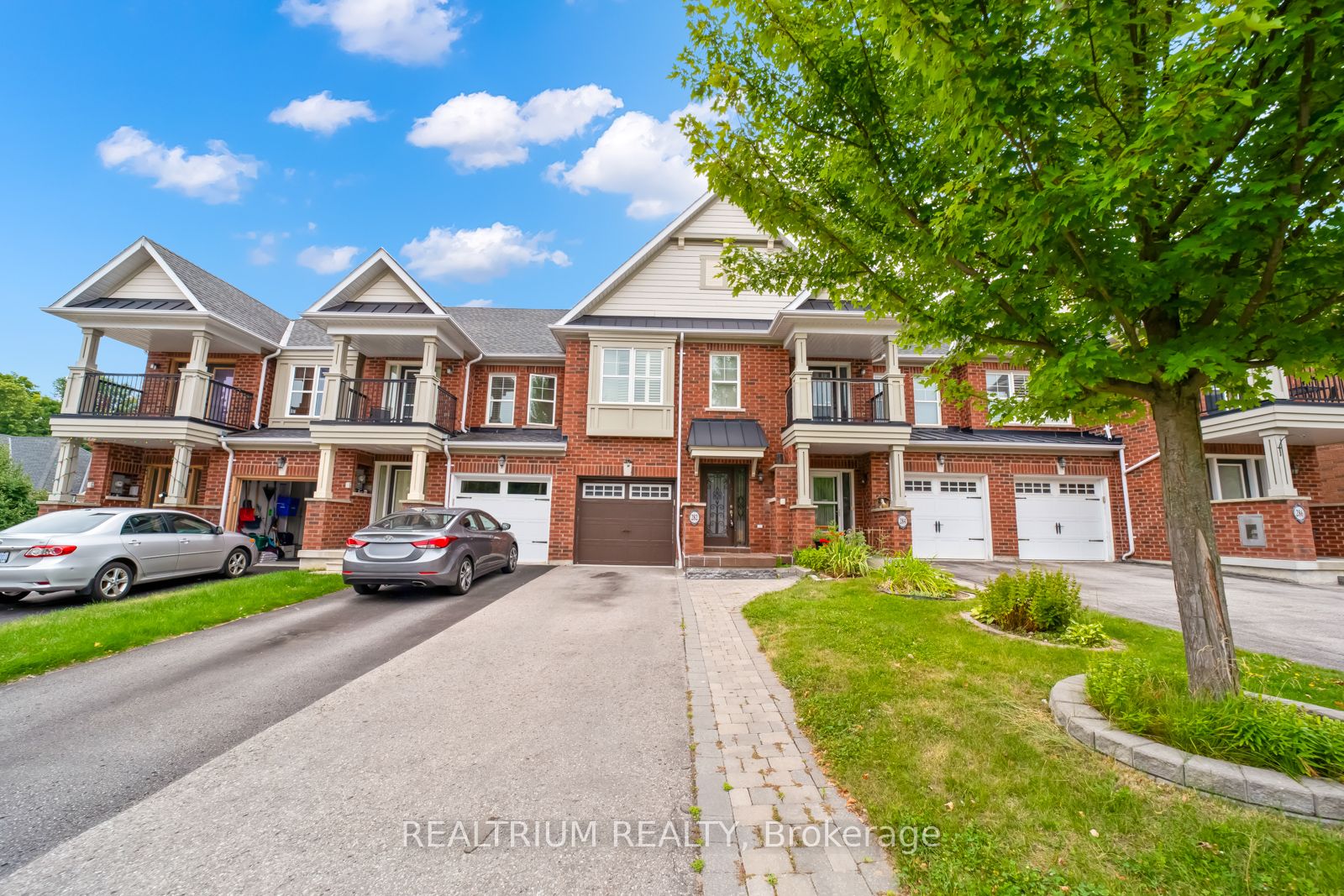 Att/Row/Twnhouse house for sale at 282 Sandale Rd Whitchurch-Stouffville Ontario