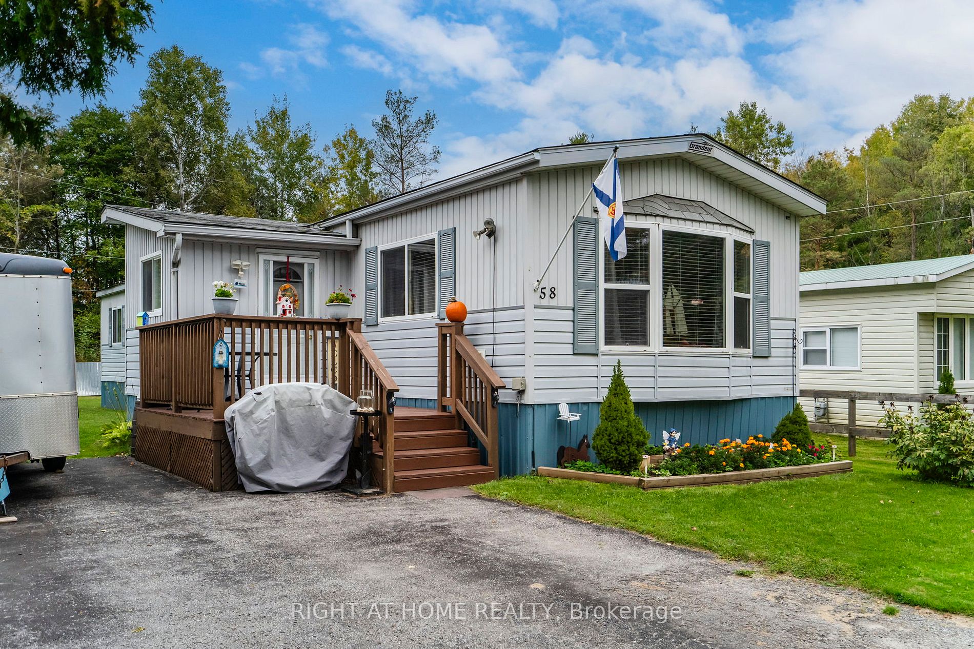 Mobile/Trailer house for sale at 58 Shamrock Cres Essa Ontario