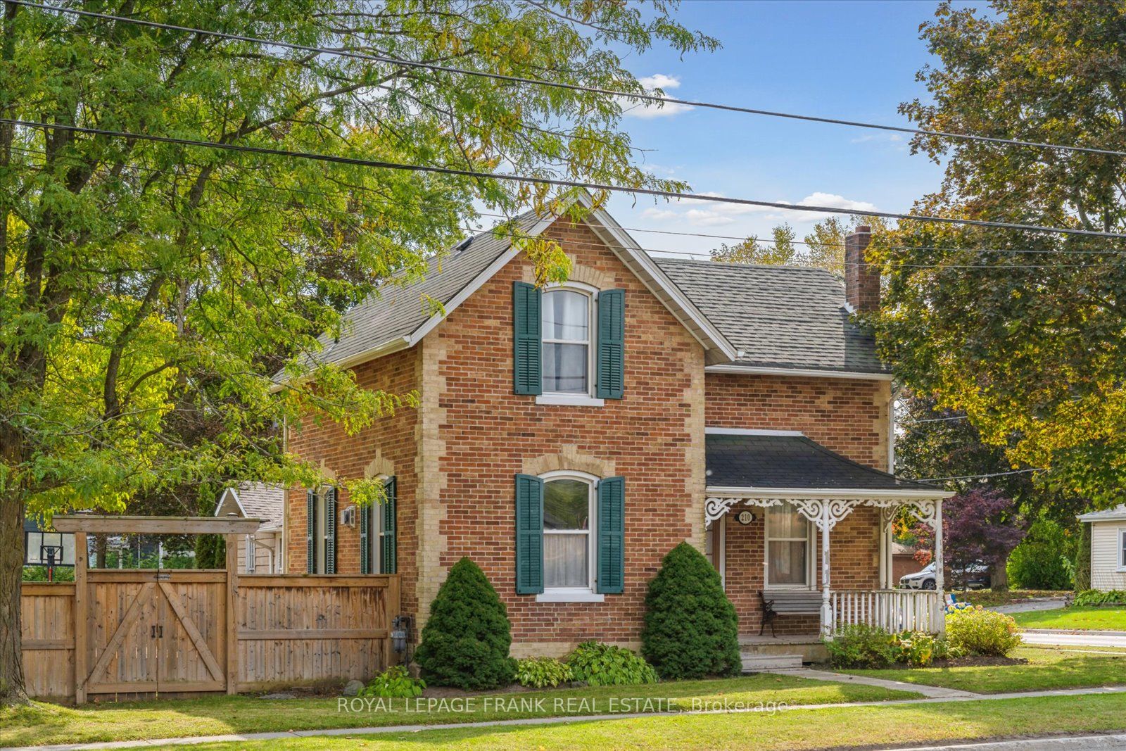 Detached house for sale at 210 Brock St W Uxbridge Ontario