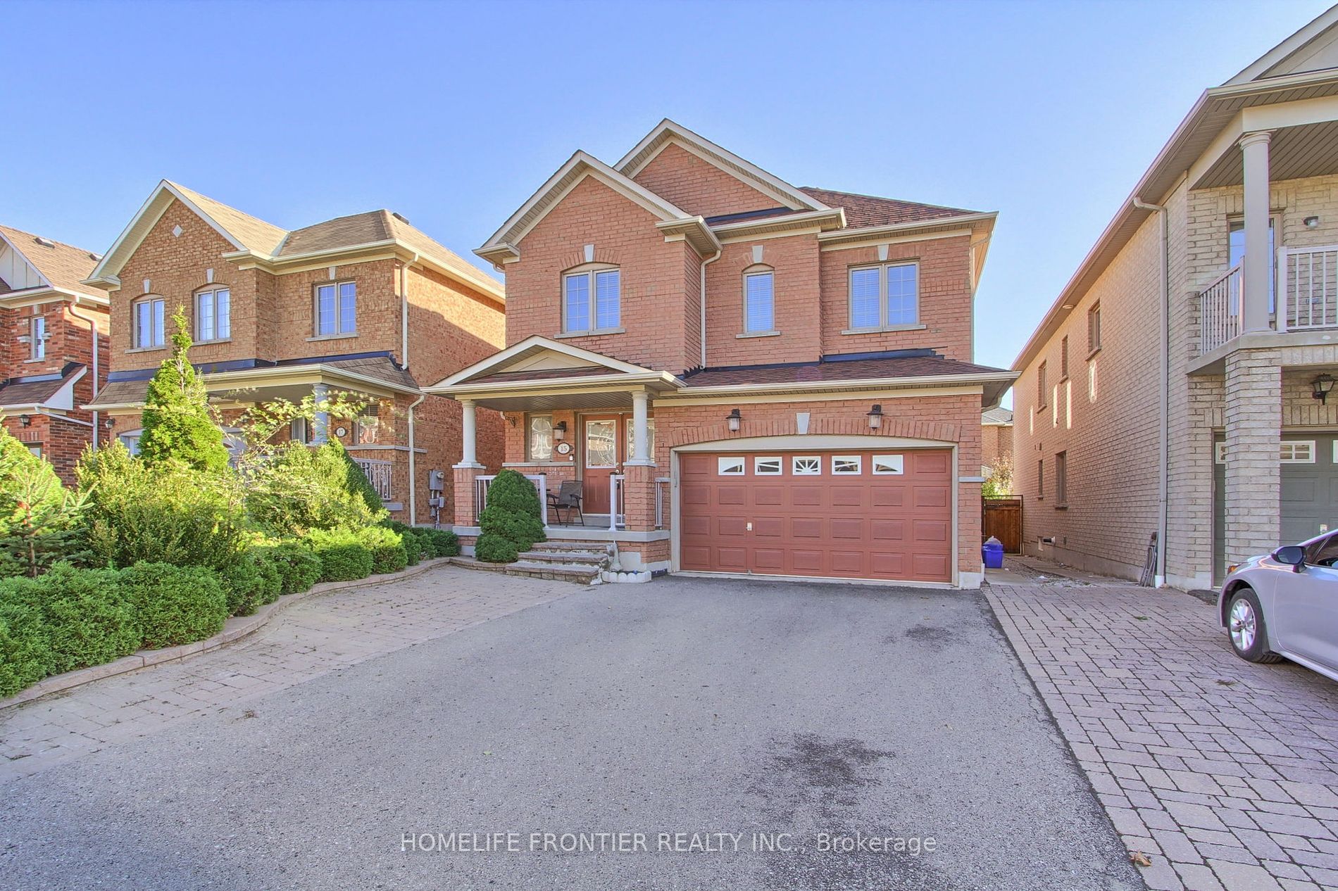 Detached house for sale at 15 Canyon Gate Cres Vaughan Ontario