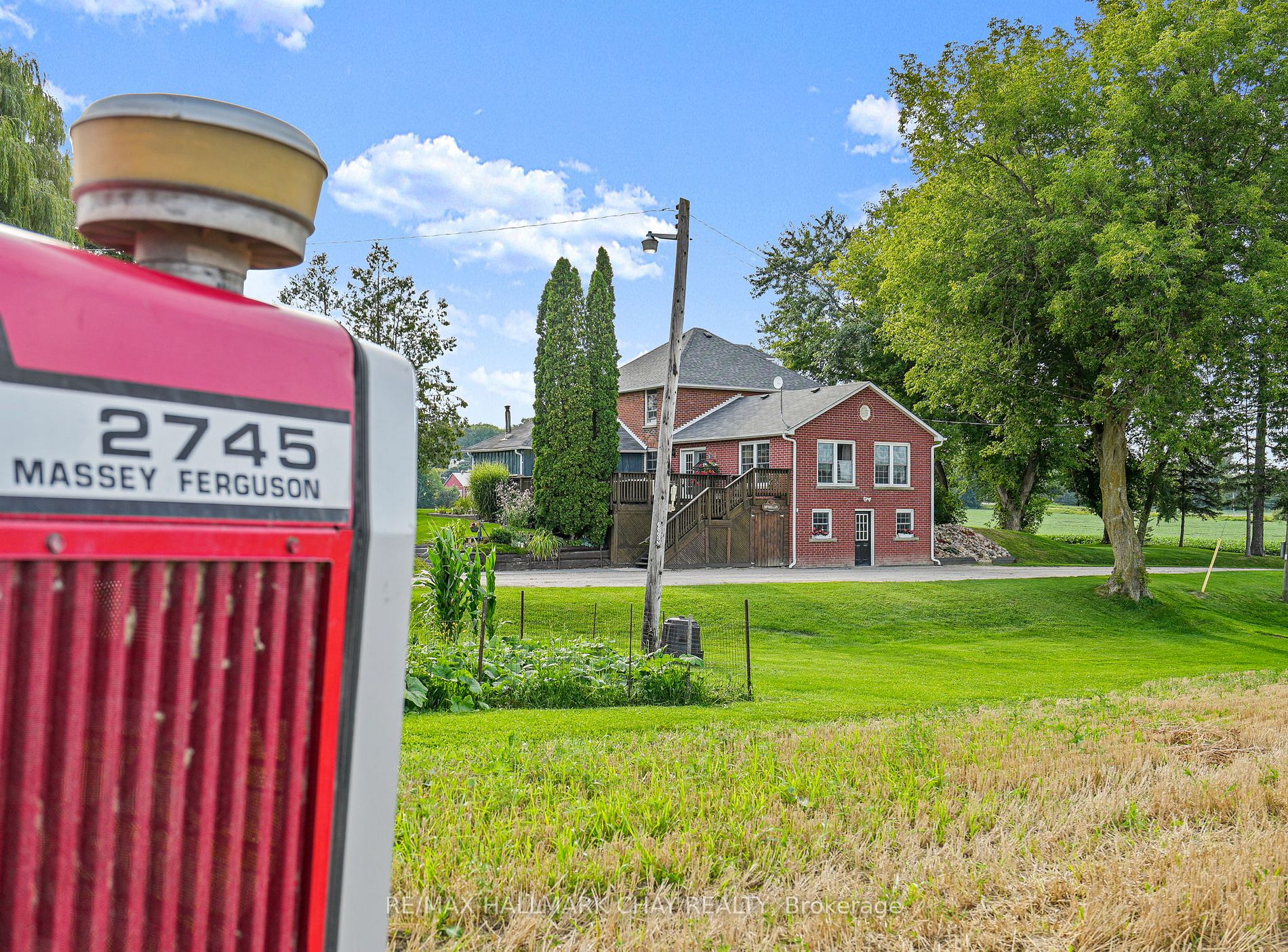 Farm house for sale at 5001 4th Line New Tecumseth Ontario