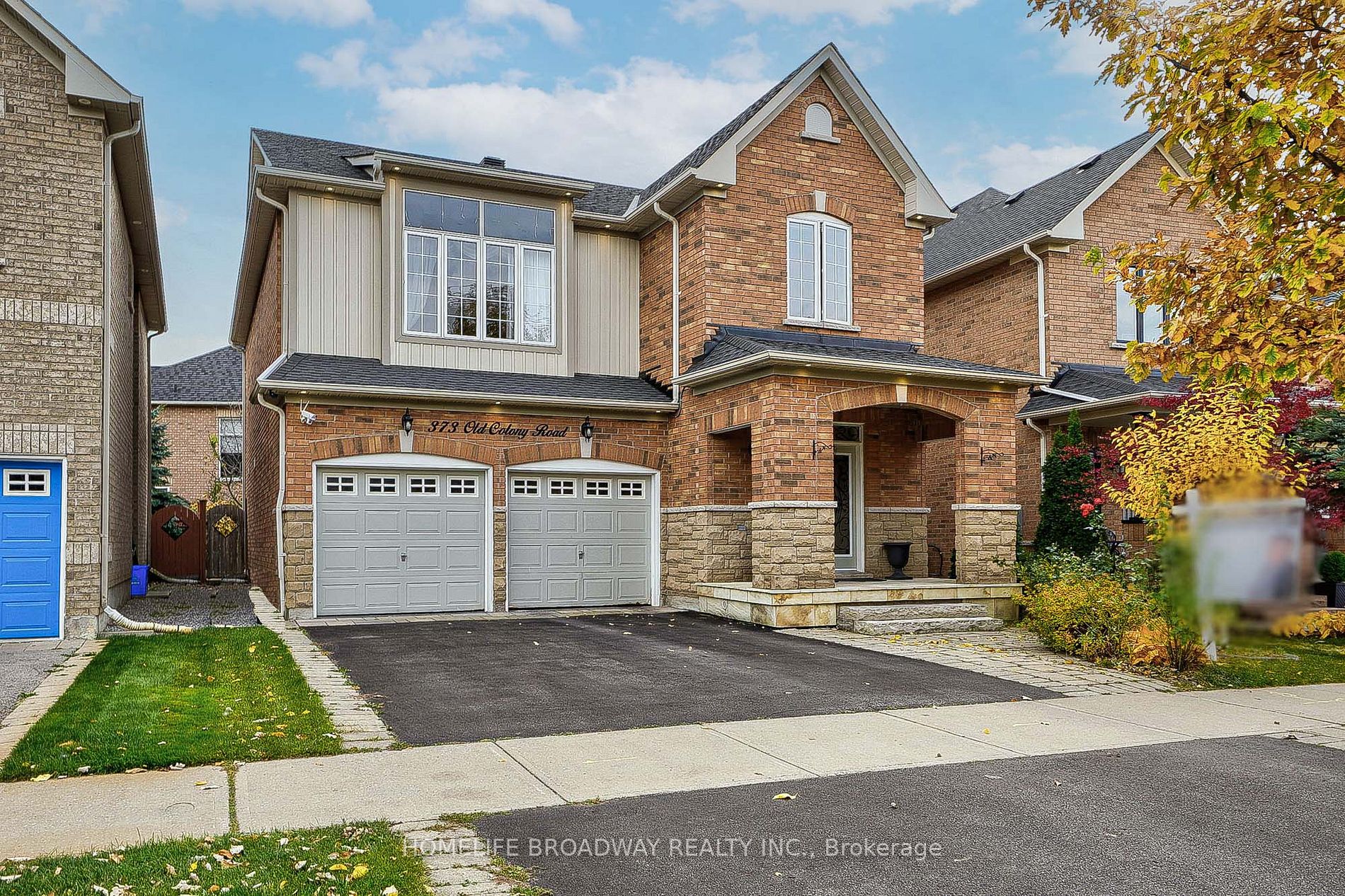 Detached house for sale at 373 Old Colony Rd Richmond Hill Ontario